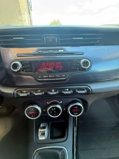 ALFA ROMEO Giulietta 1.4 MultiAir Distinctive-image-17