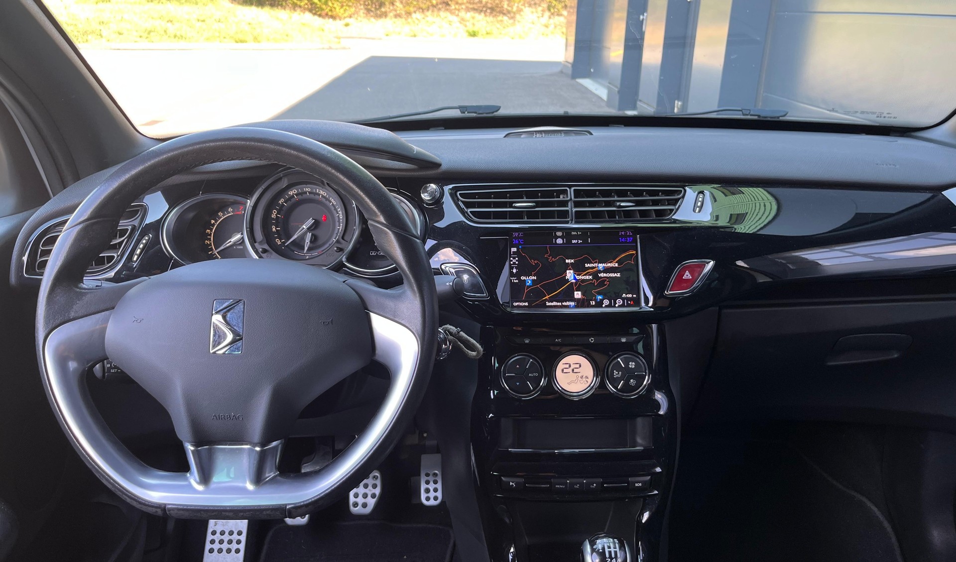DS AUTOMOBILES DS 3 Cabrio 1.6 THP Eye Tech 165-image-12