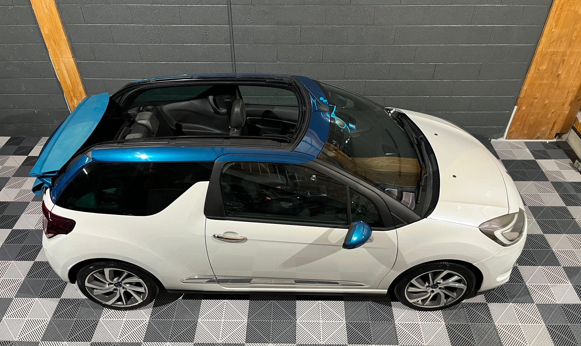 DS AUTOMOBILES DS 3 Cabrio 1.6 THP Eye Tech 165-image-1