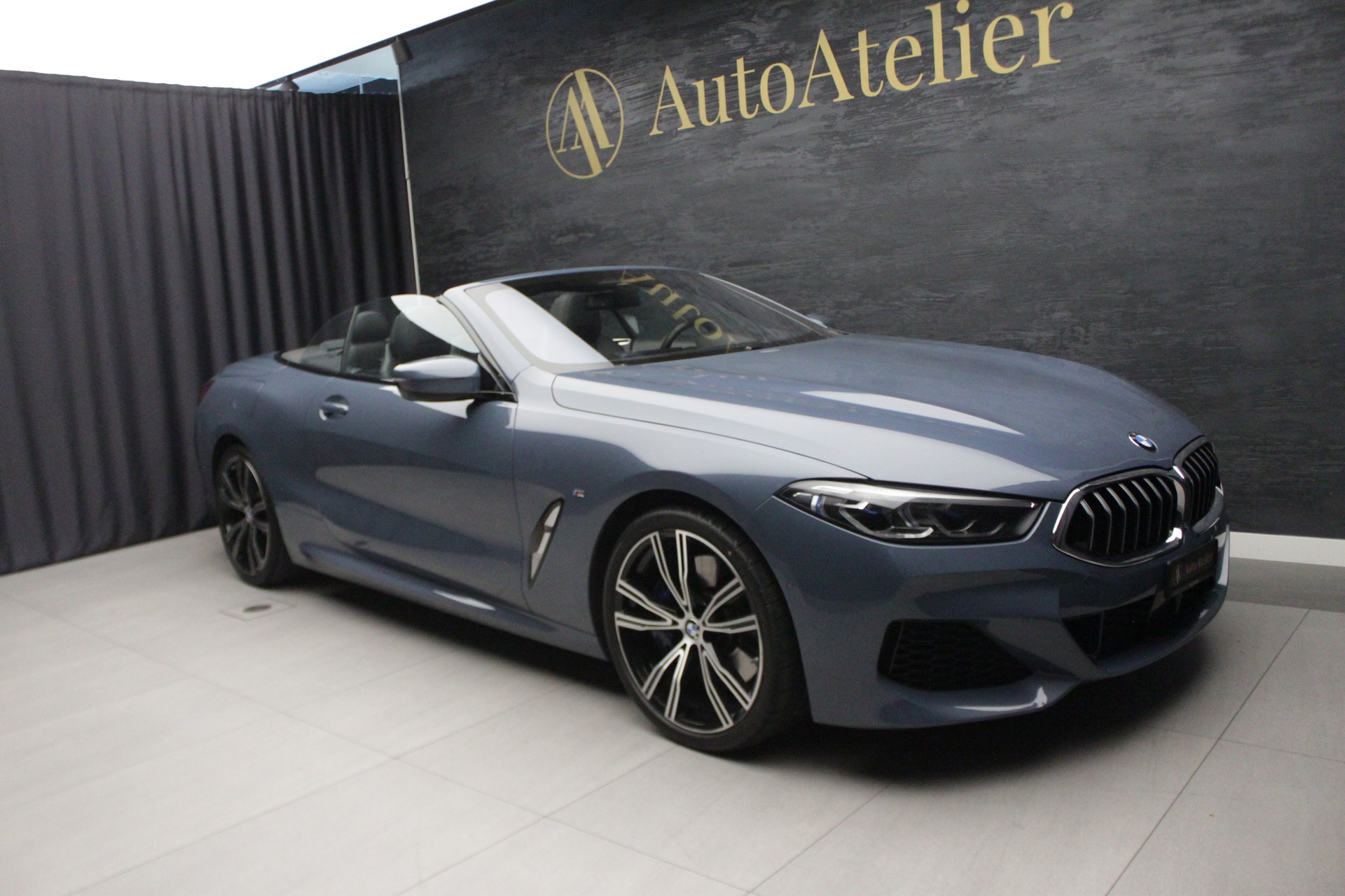 BMW 840i xDrive Steptronic-image-2