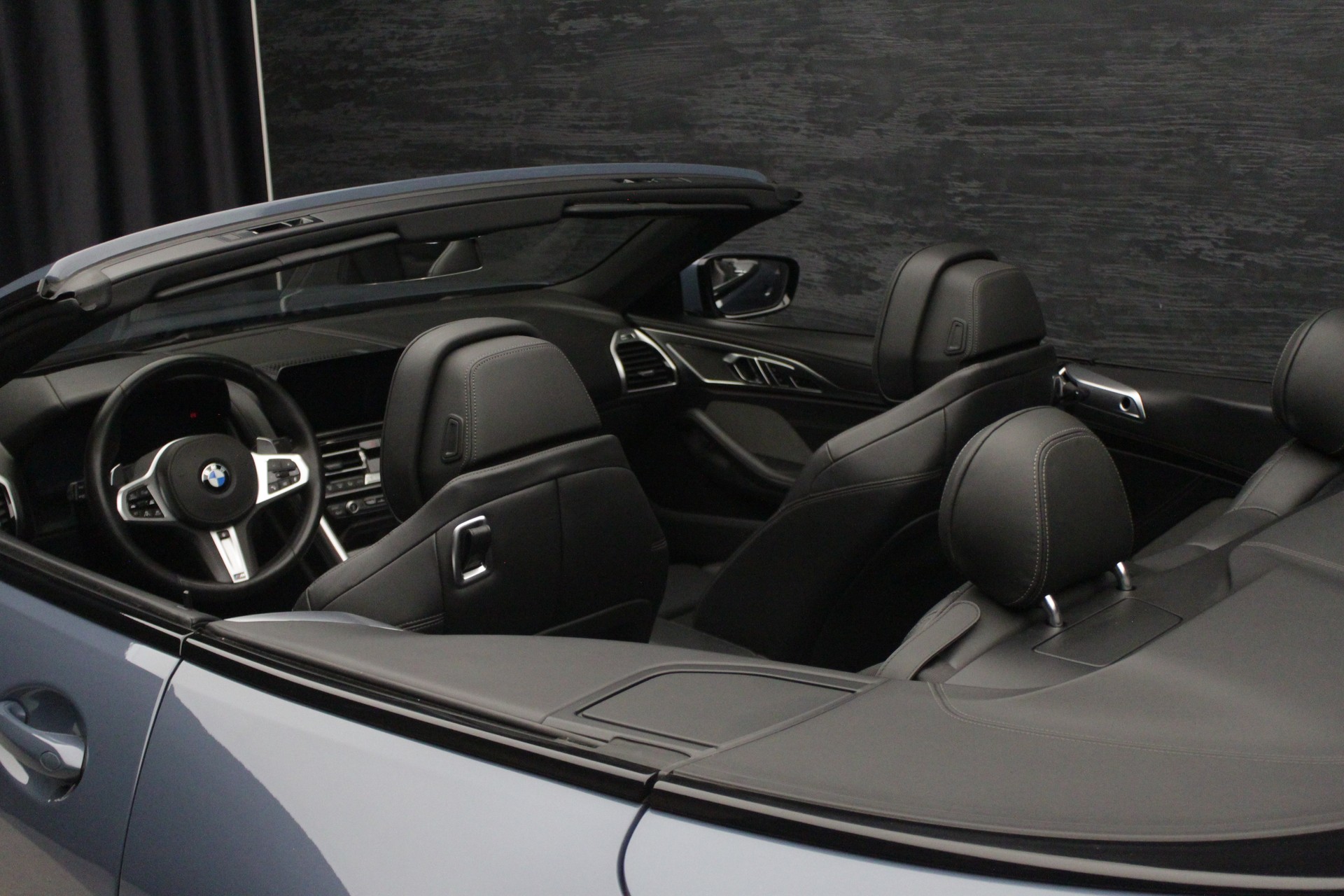 BMW 840i xDrive Steptronic-image-18