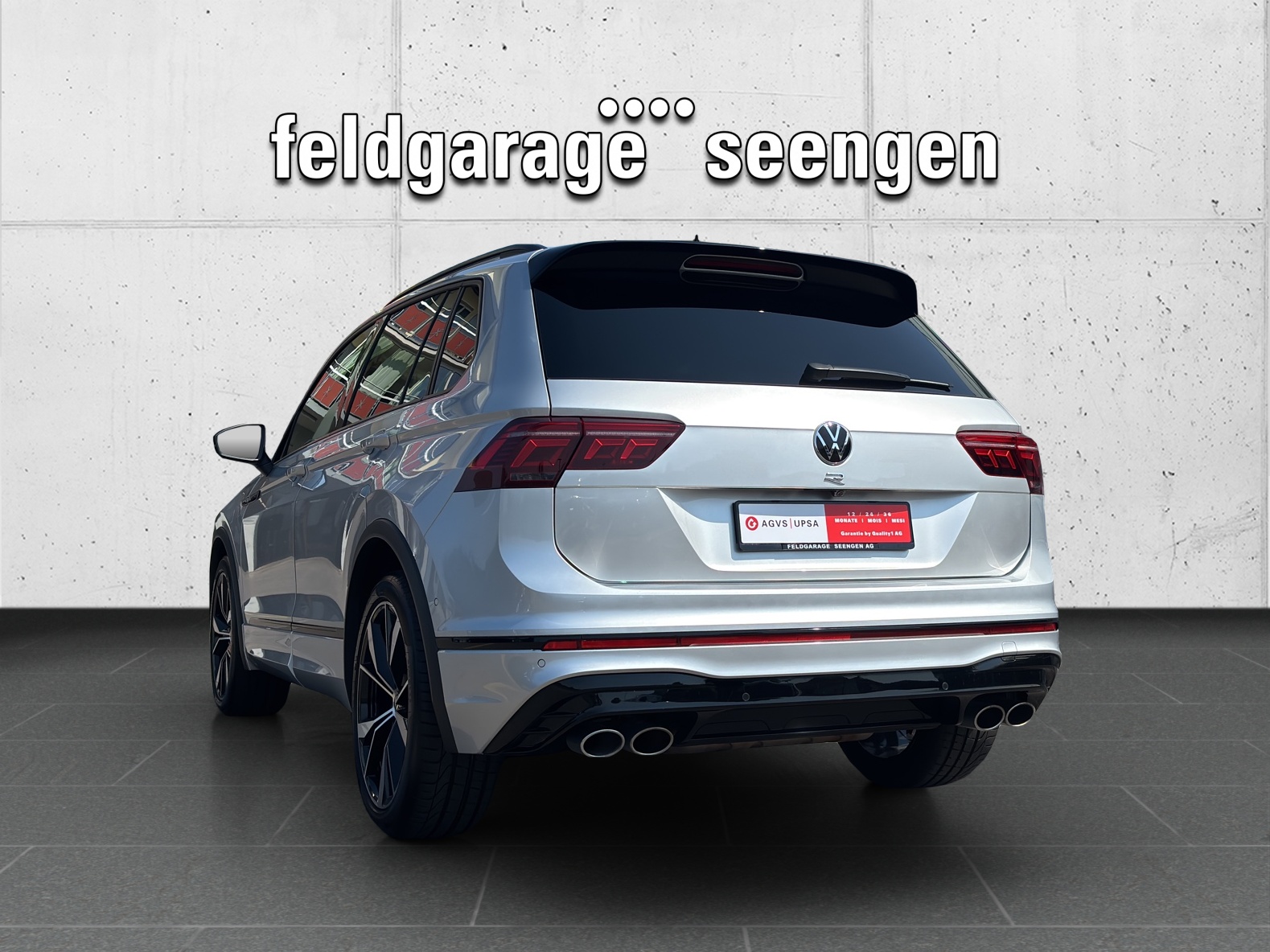 VW Tiguan 2.0TSI R 4Motion DSG mit AHK, Leder & Panorama-Ausstell-/Schiebedach-image-6
