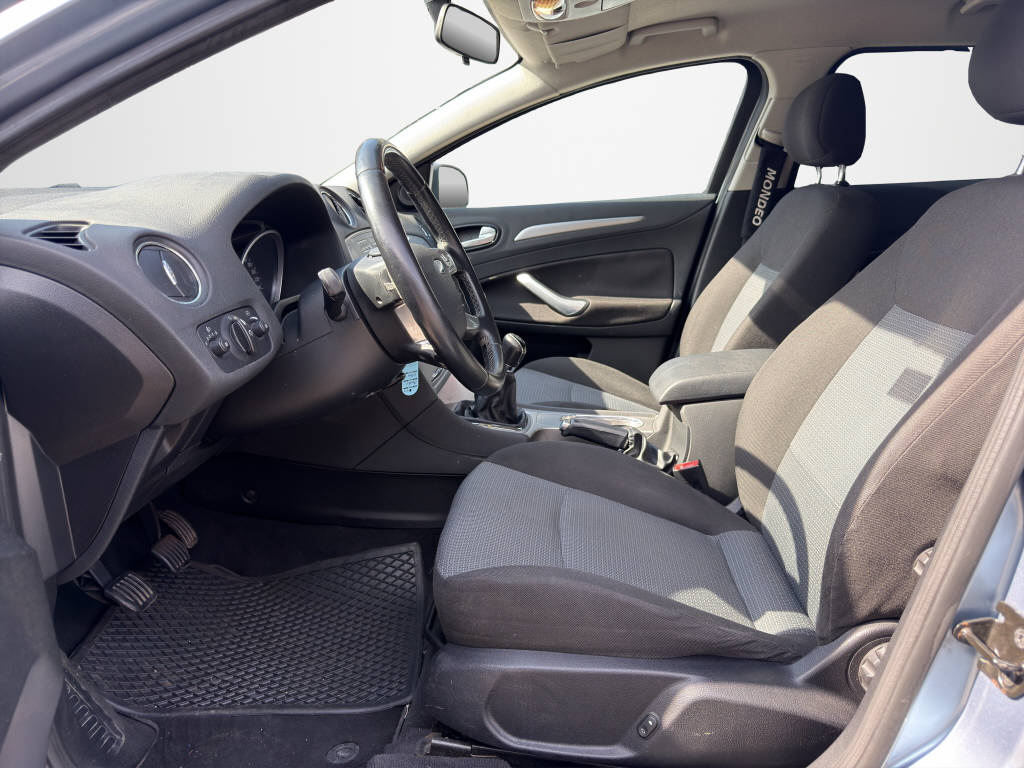 FORD MONDEO 2.0I CARVING-image-8