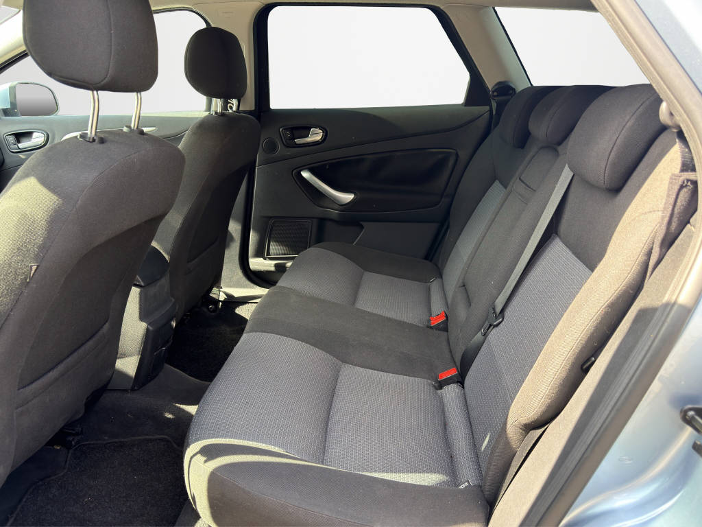 FORD MONDEO 2.0I CARVING-image-13