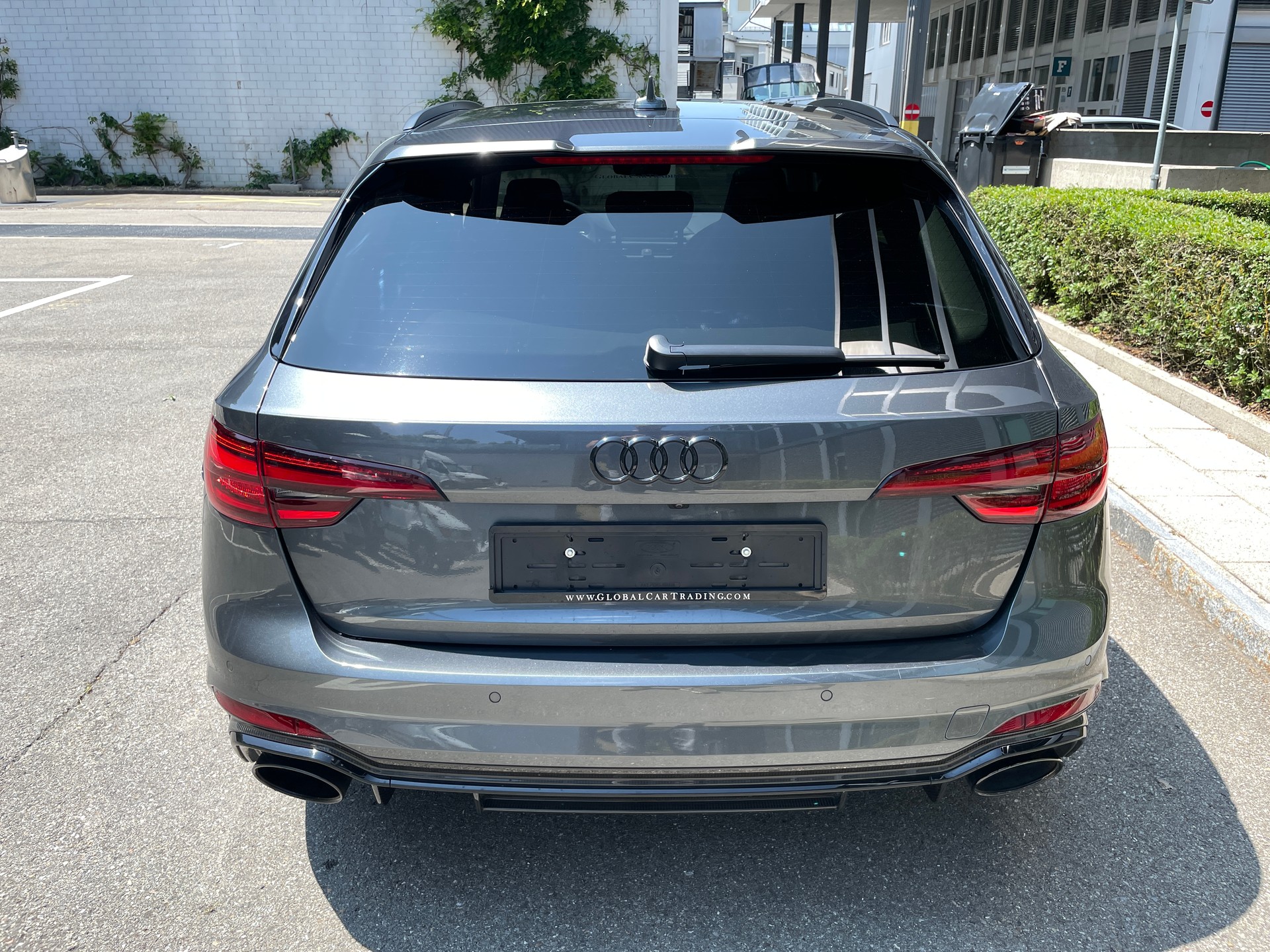 AUDI RS4 Avant 2.9 TFSI quattro tiptronic-image-4