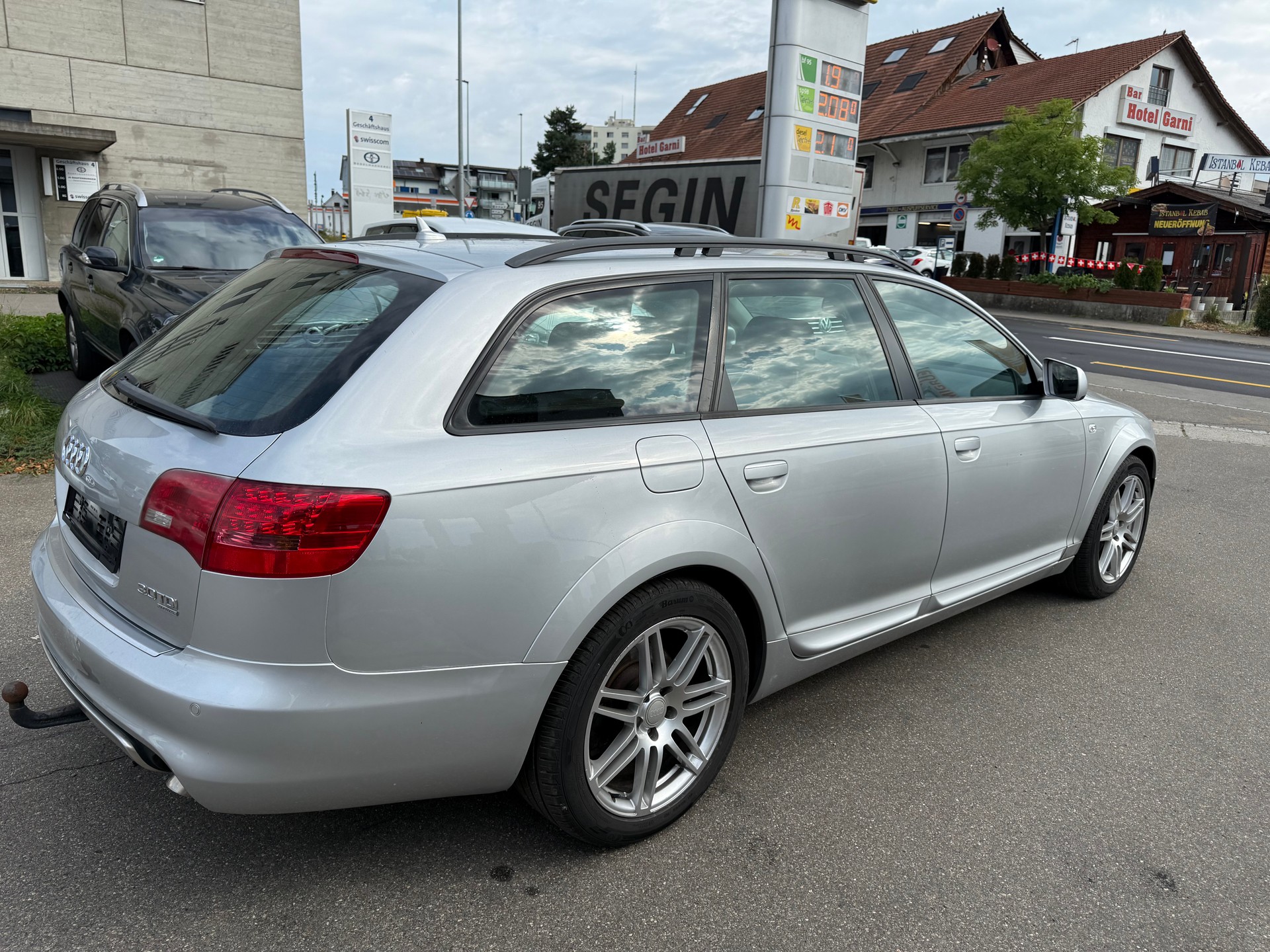 AUDI A6 allroad 3.0 TDI quattro-image-5