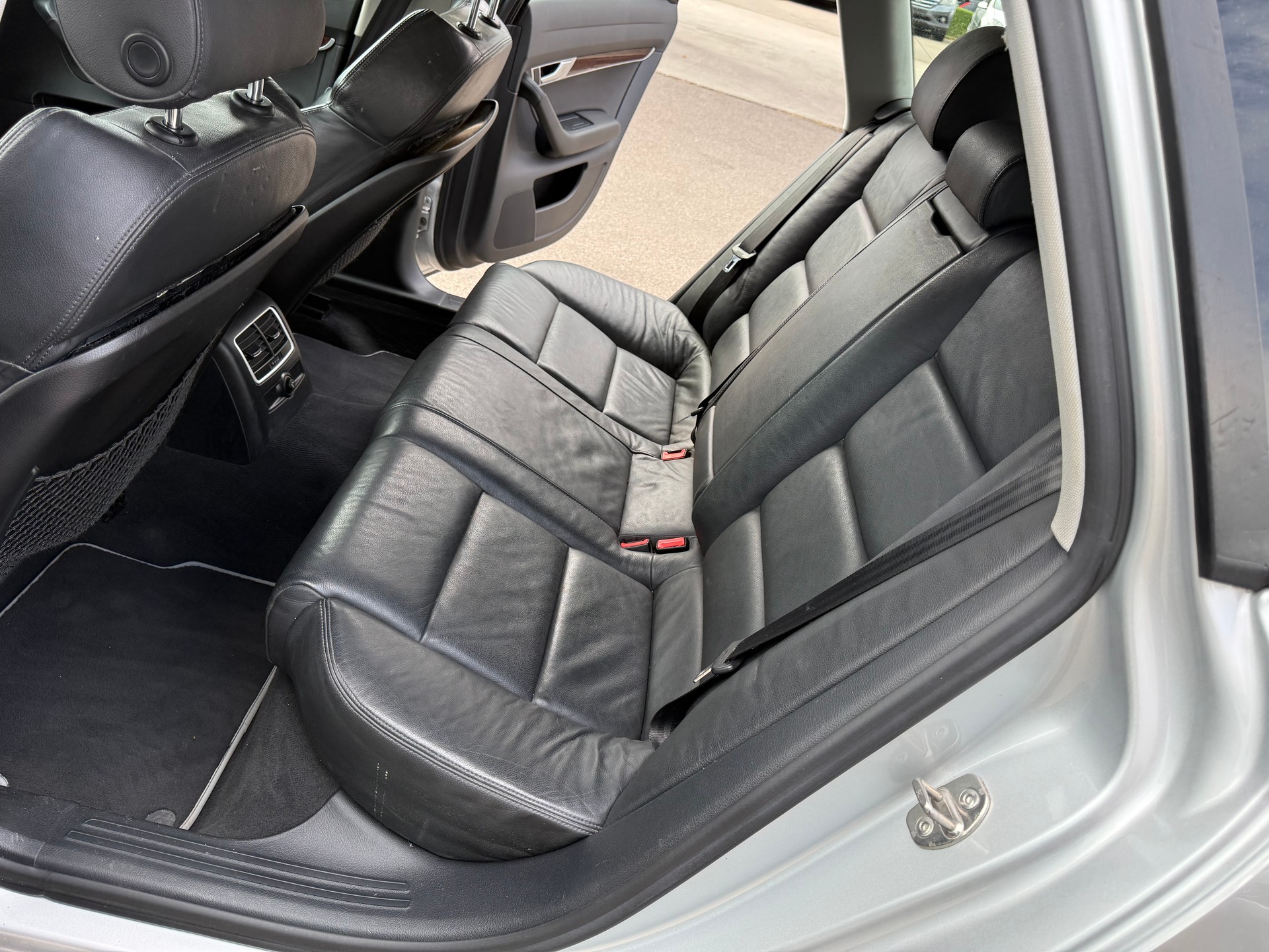 AUDI A6 allroad 3.0 TDI quattro-image-10