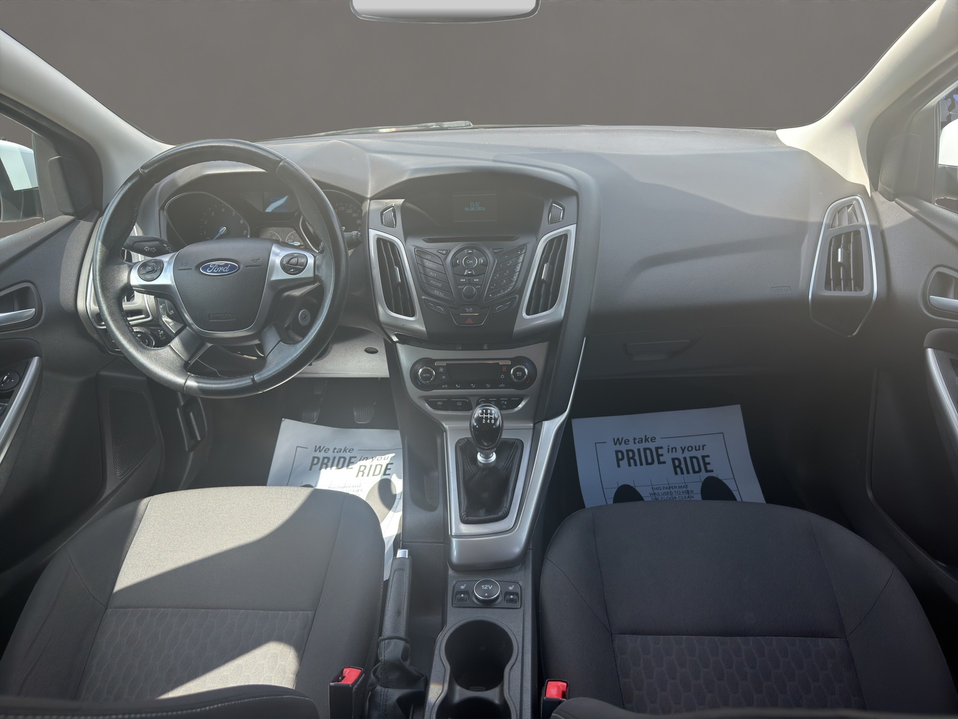 FORD Focus 1.0 SCTi Titanium-image-9