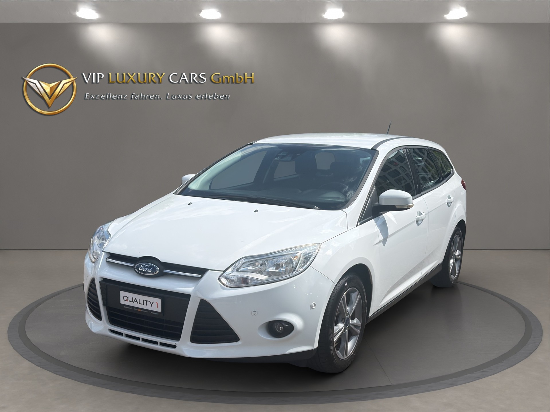 FORD Focus 1.0 SCTi Titanium-image-1