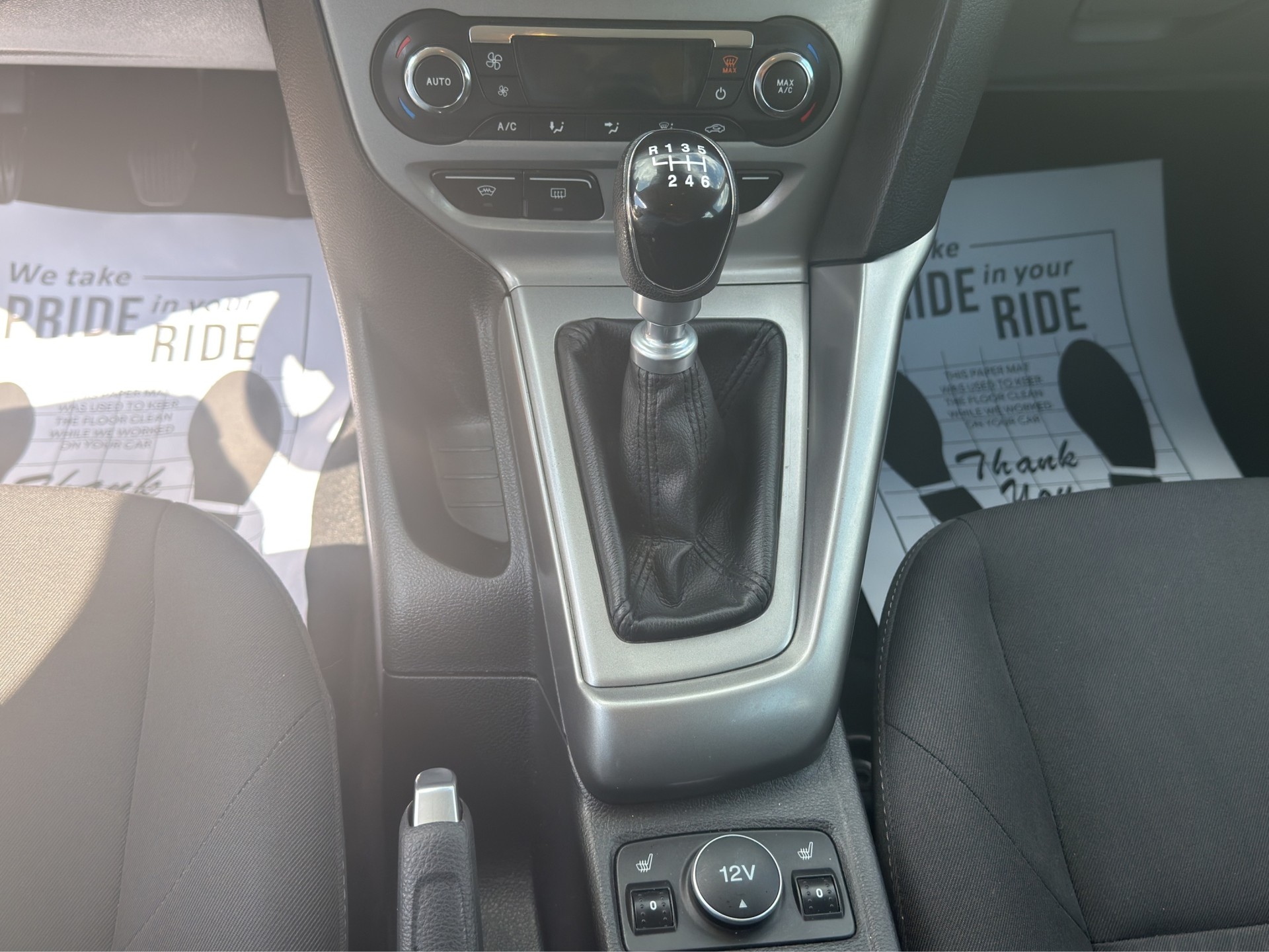 FORD Focus 1.0 SCTi Titanium-image-11