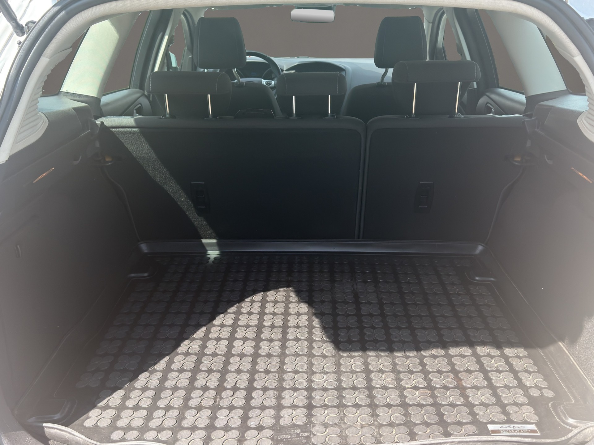 FORD Focus 1.0 SCTi Titanium-image-14