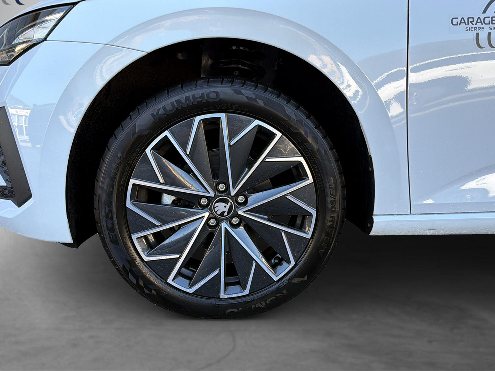 SKODA Scala 1.5 TSI Dynamic DSG-image-10