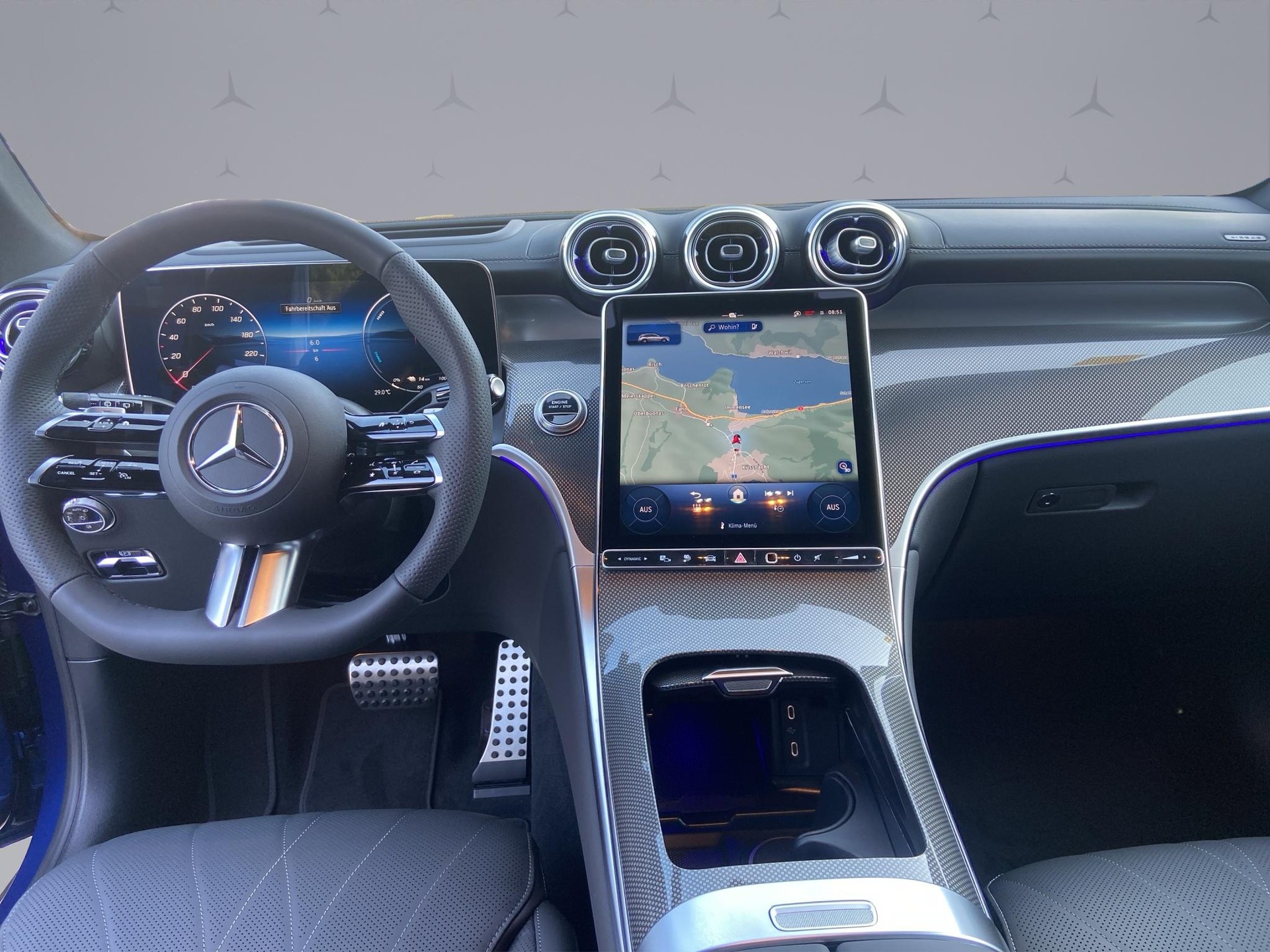 MERCEDES-BENZ GLC 300 e EQ Star AMG Line 4matic-image-12