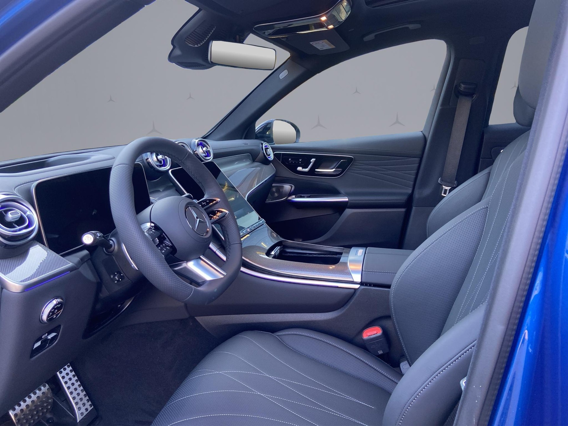 MERCEDES-BENZ GLC 300 e EQ Star AMG Line 4matic-image-8