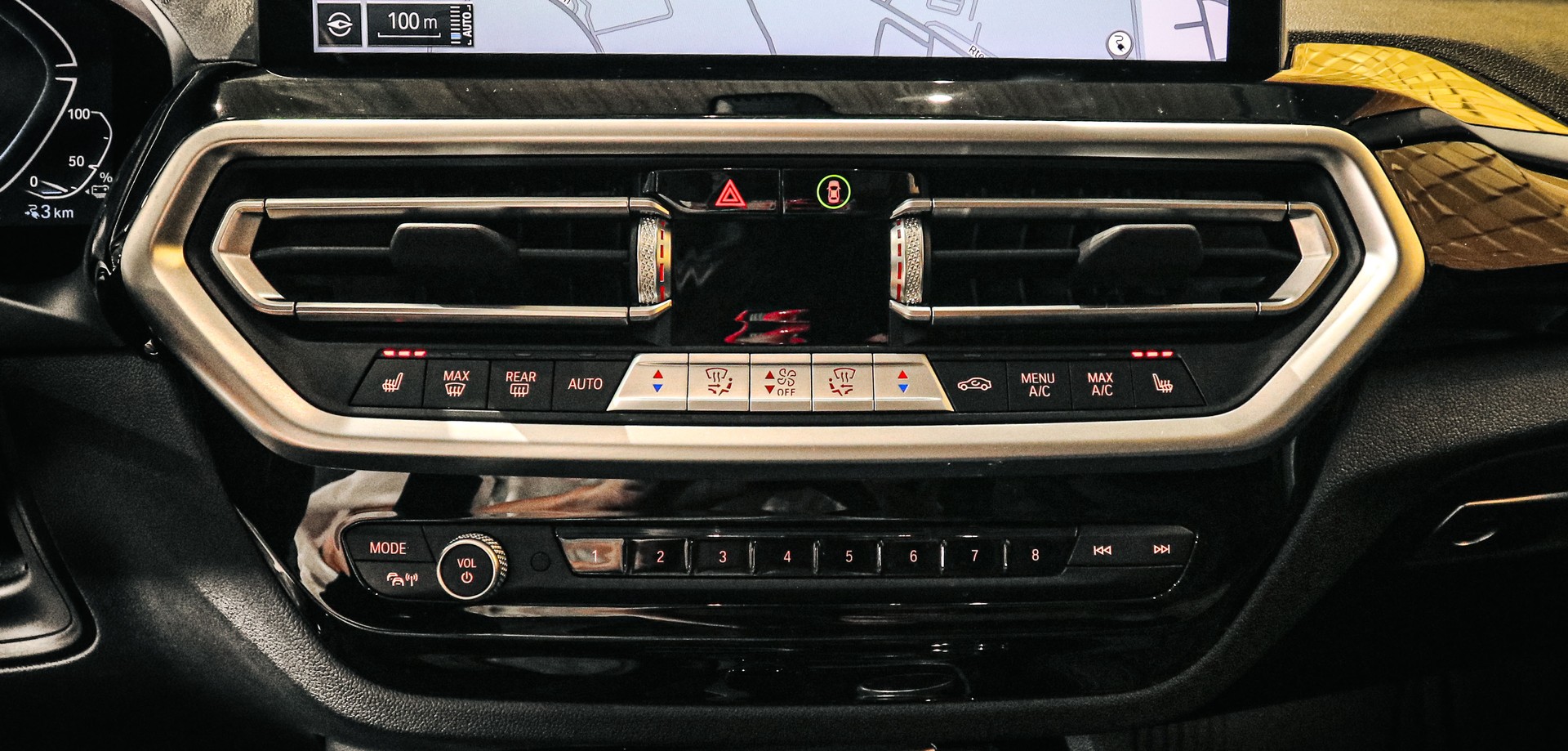 BMW X3 30e xDrive-image-17
