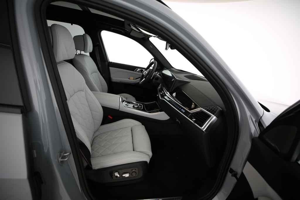 BMW X5 50e xDrive SAG-image-17