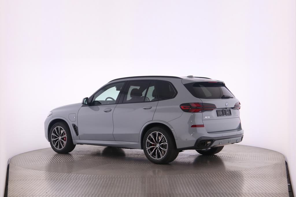 BMW X5 50e xDrive SAG-image-3
