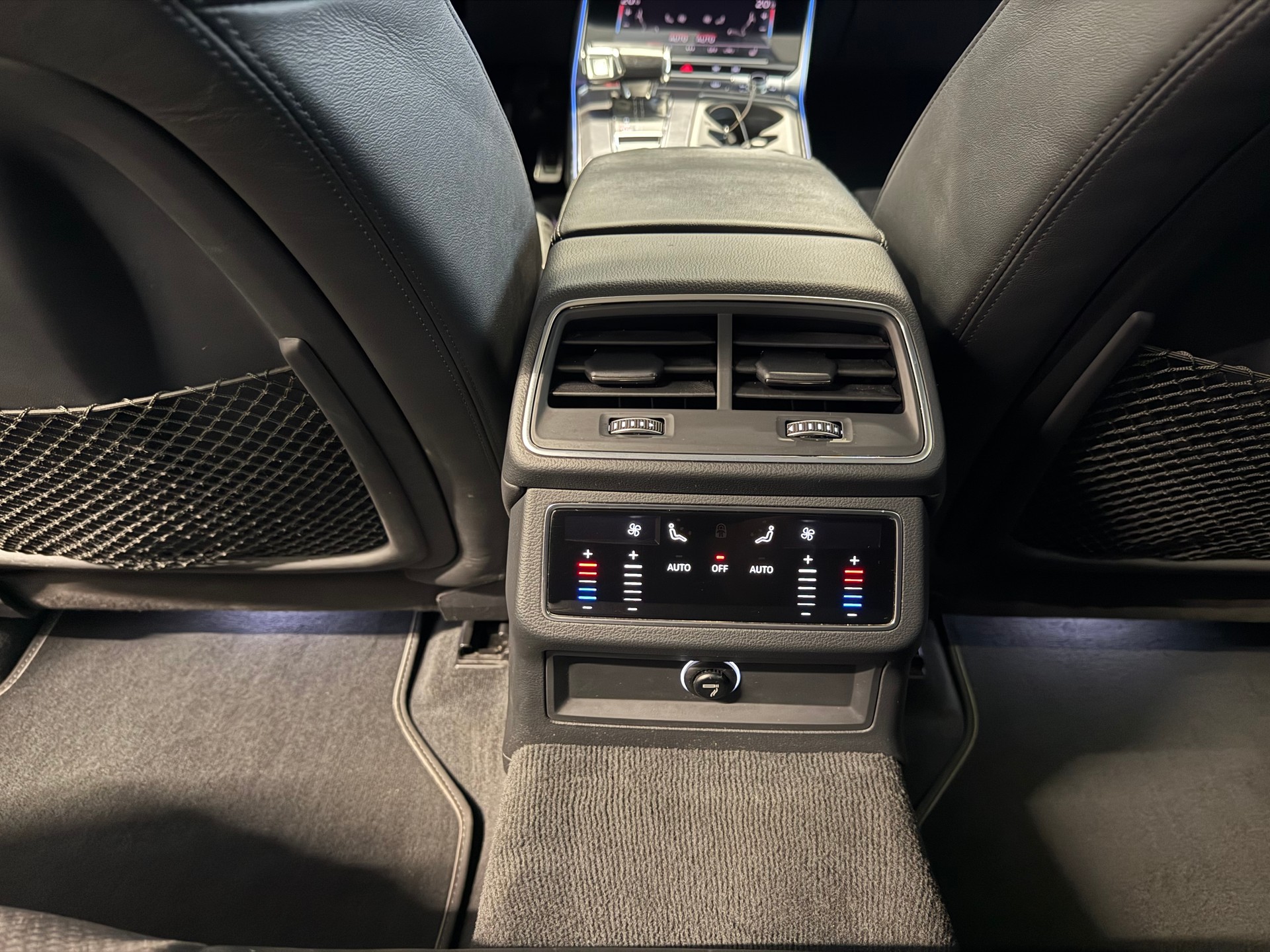 AUDI S6 Avant 3.0 TDI quattro tiptronic-image-18