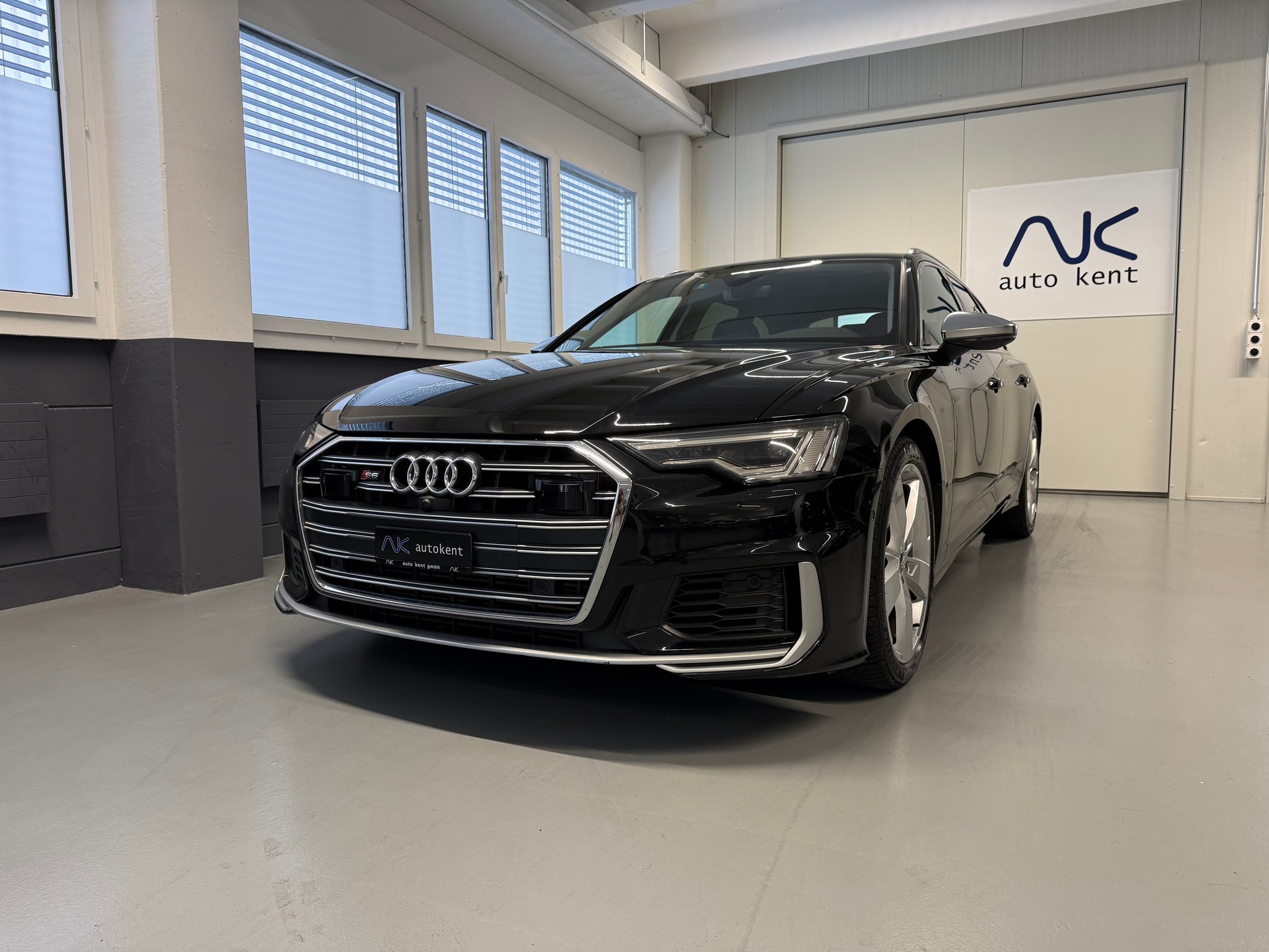 AUDI S6 Avant 3.0 TDI quattro tiptronic