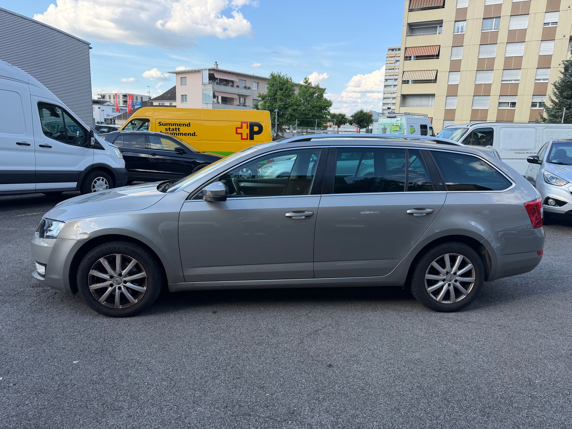 SKODA Octavia Combi 2.0 TDI Elegance-image-1