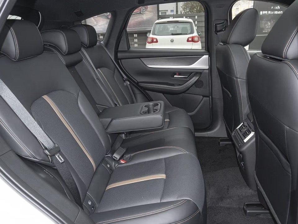 MAZDA CX-60 e-Skyactiv PHEV 327 AWD Homura Plus mit Panoramadach-image-6