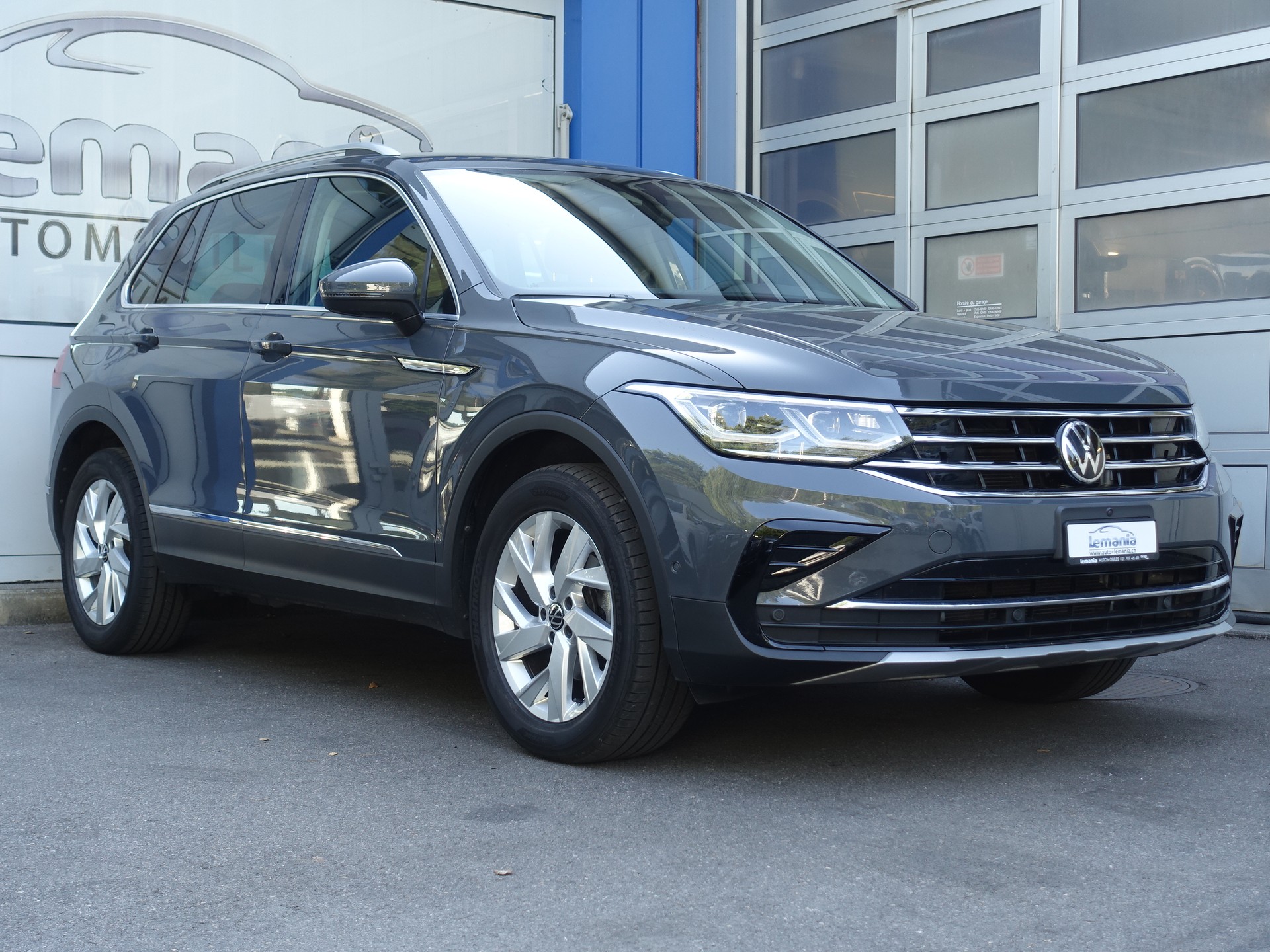 VW Tiguan 2.0 TDI SCR Elegance 4Motion DSG-image-0