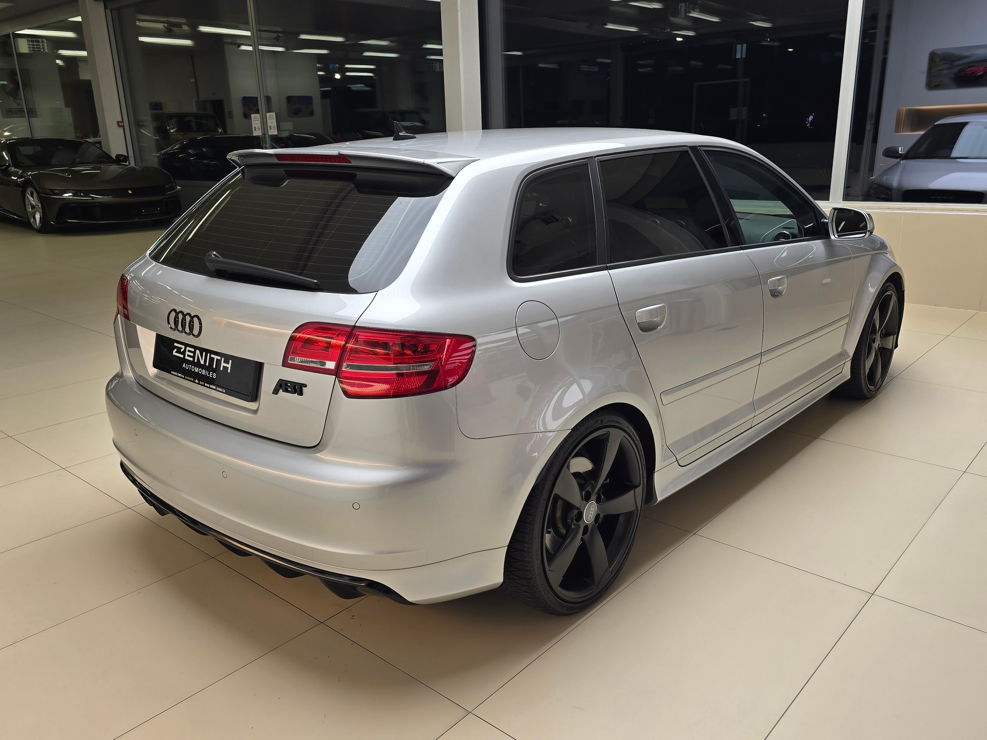 AUDI RS3 Sportback 2.5 TFSI quattro S-tronic ABT-image-4