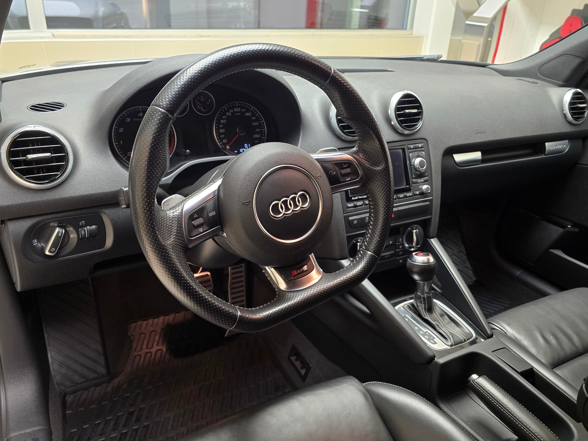 AUDI RS3 Sportback 2.5 TFSI quattro S-tronic ABT-image-10