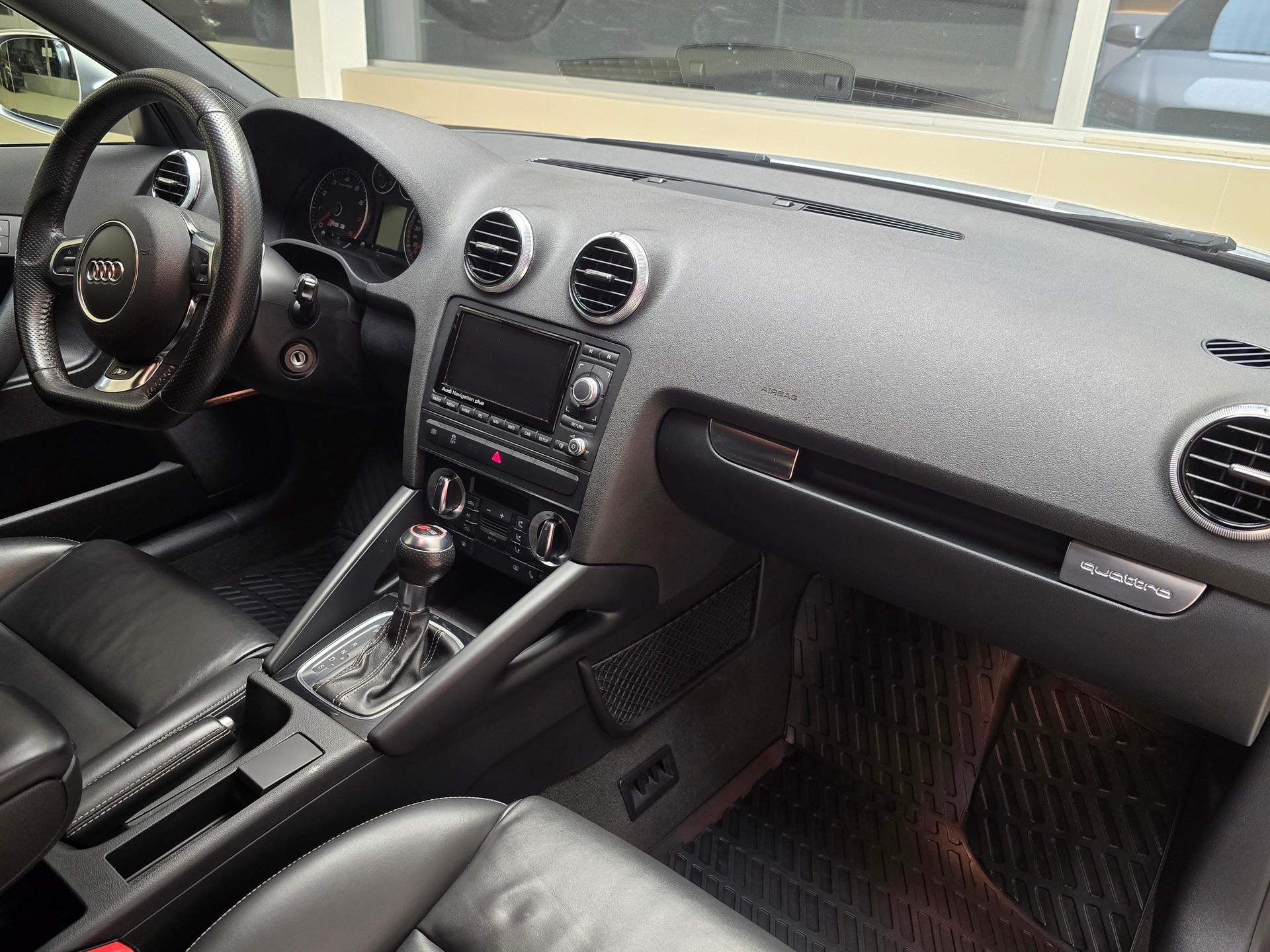 AUDI RS3 Sportback 2.5 TFSI quattro S-tronic ABT-image-13