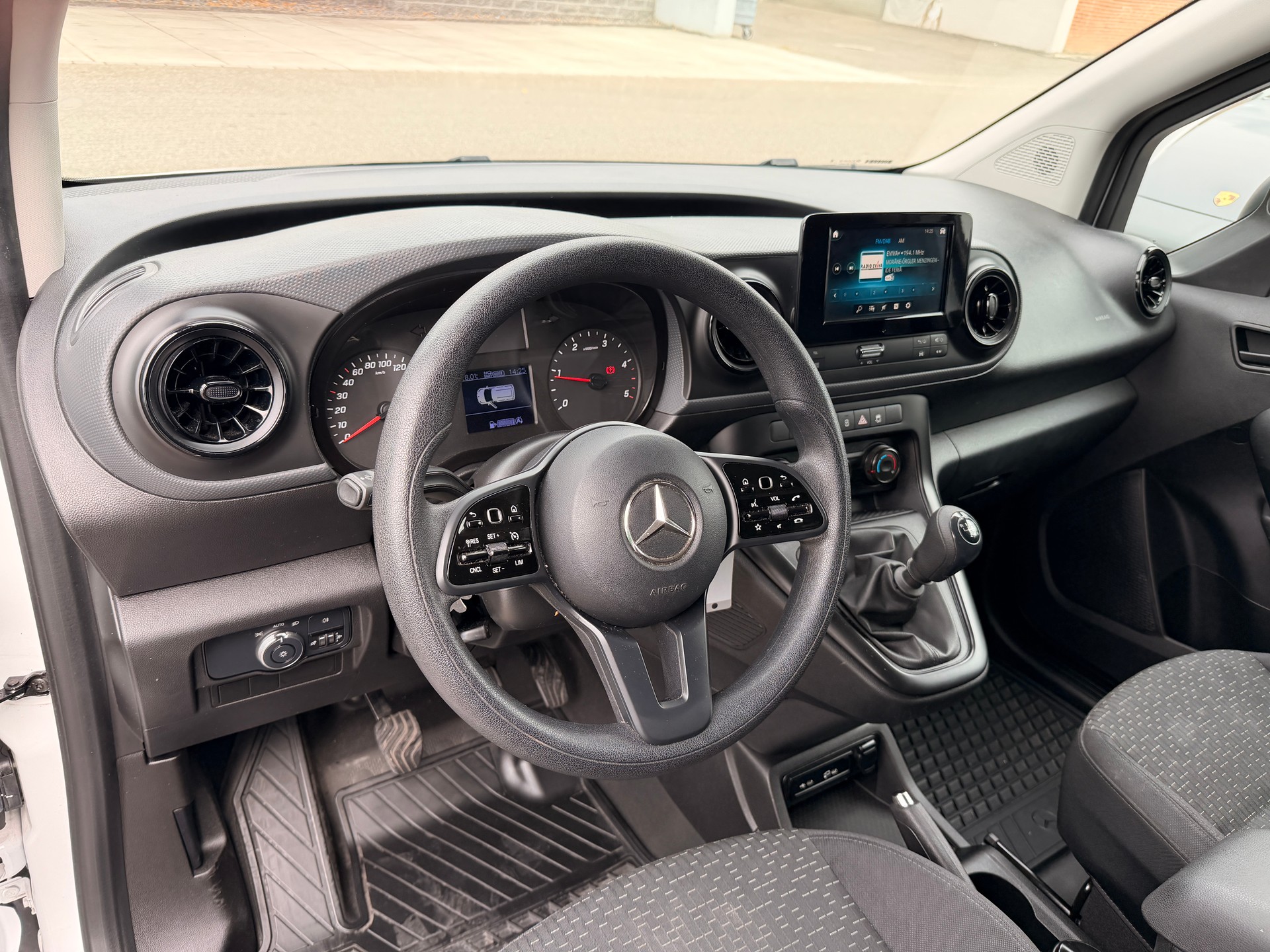 MERCEDES-BENZ Citan 110 CDI Pro-image-5