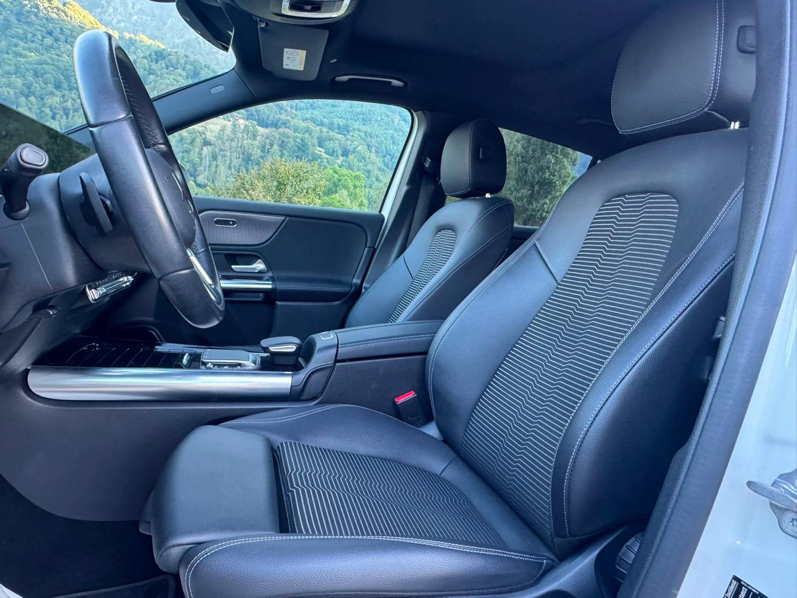 MERCEDES-BENZ GLA 200d 4Matic Progressive 8G-DCT-image-17