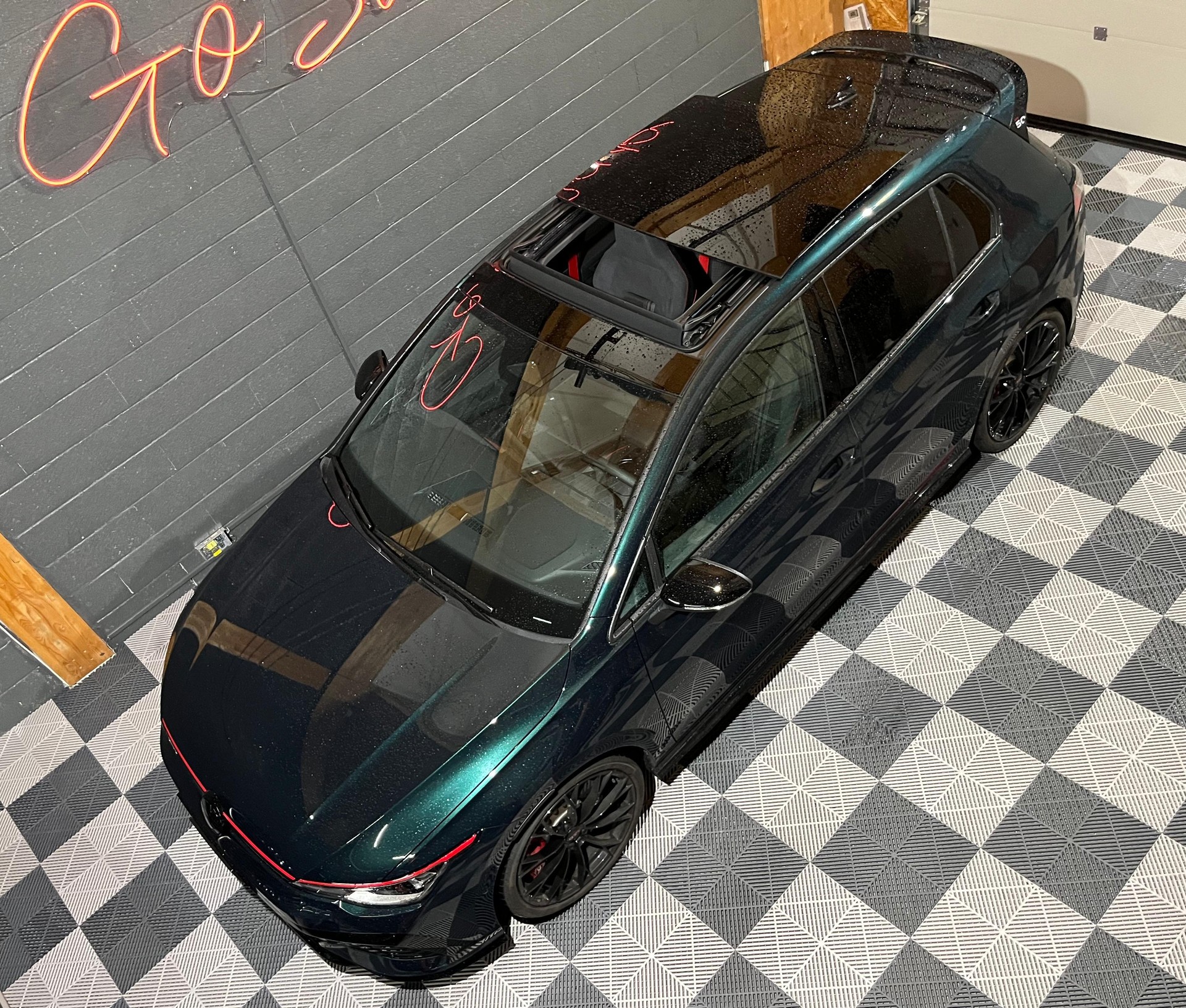 VW Golf 2.0 TSI GTI Edition 50 DSG-image-5