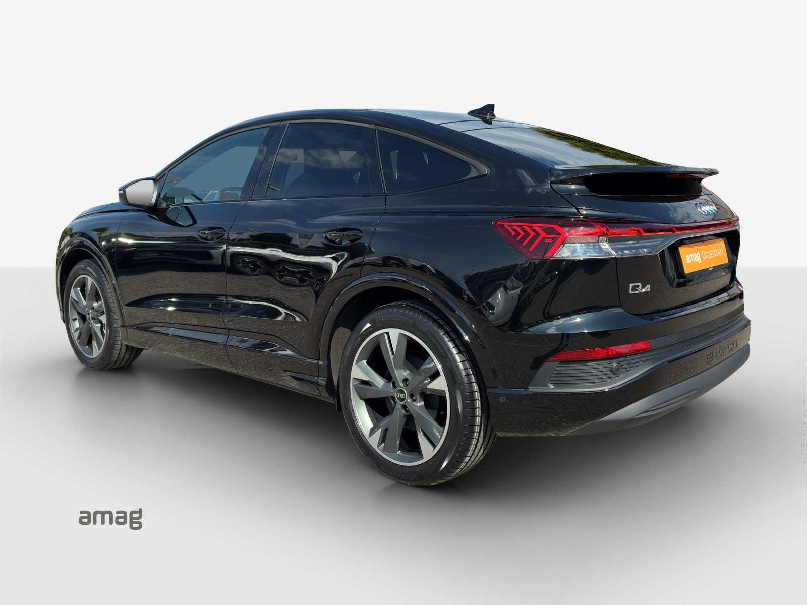 AUDI Q4 Sportback e-tron 40-showroom-element-2