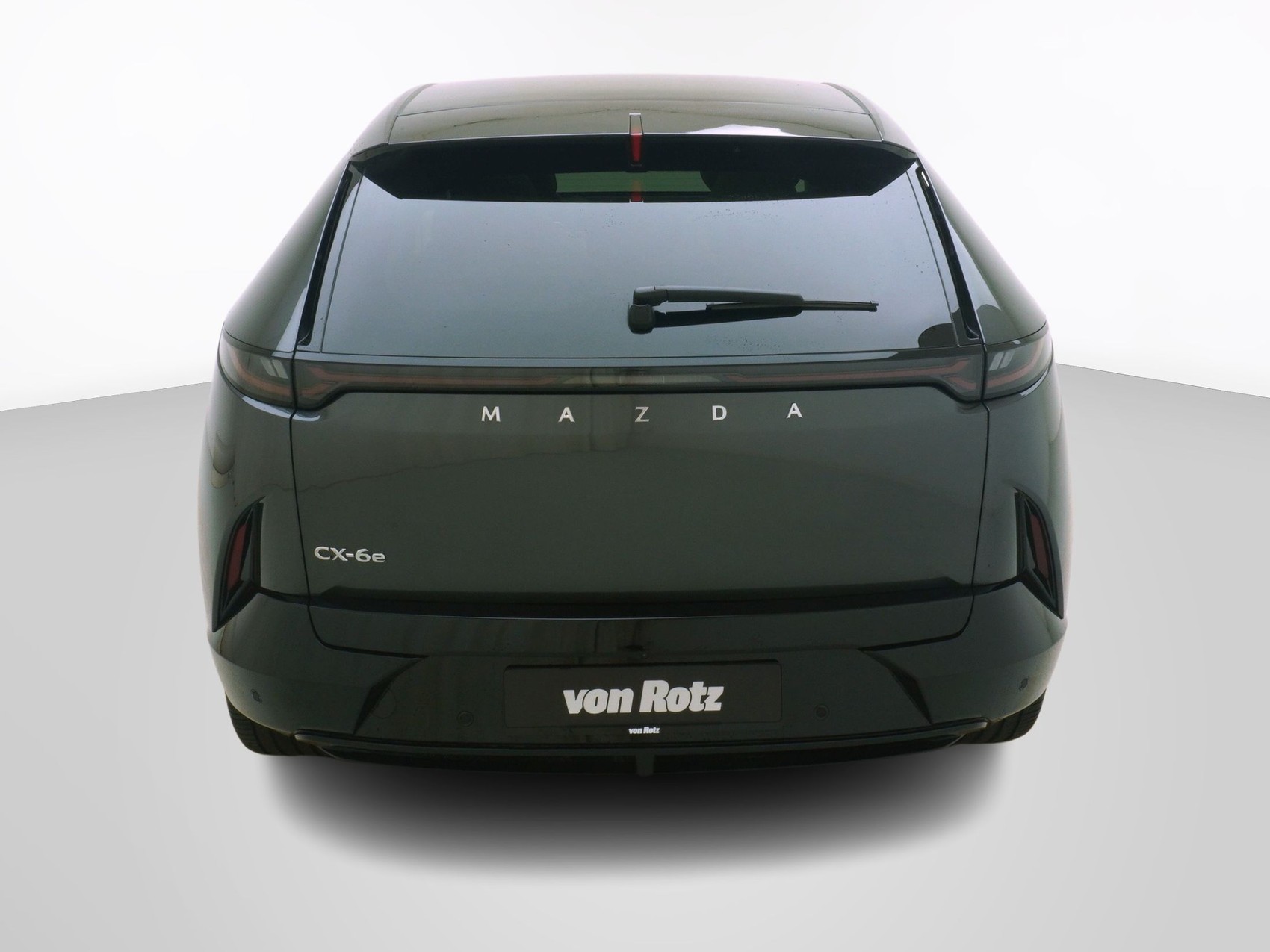 MAZDA CX-6e Takumi-showroom-element-2