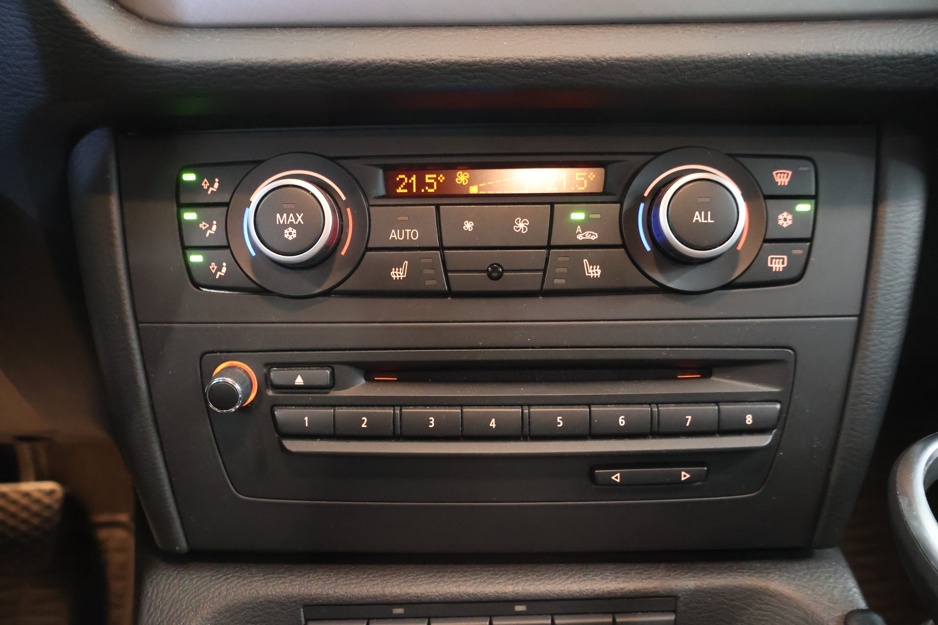 BMW X1 xDrive 28i Steptronic M Sport Paket-image-18