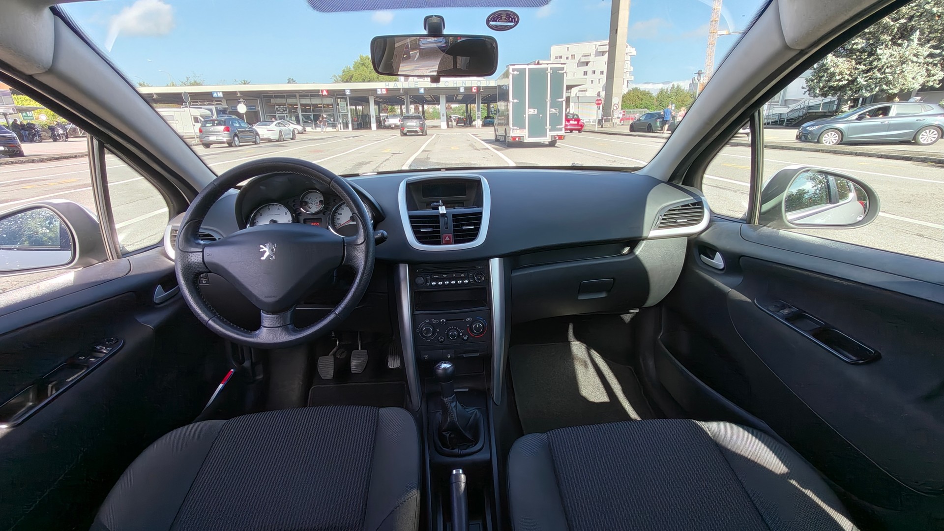 PEUGEOT 207-image-4