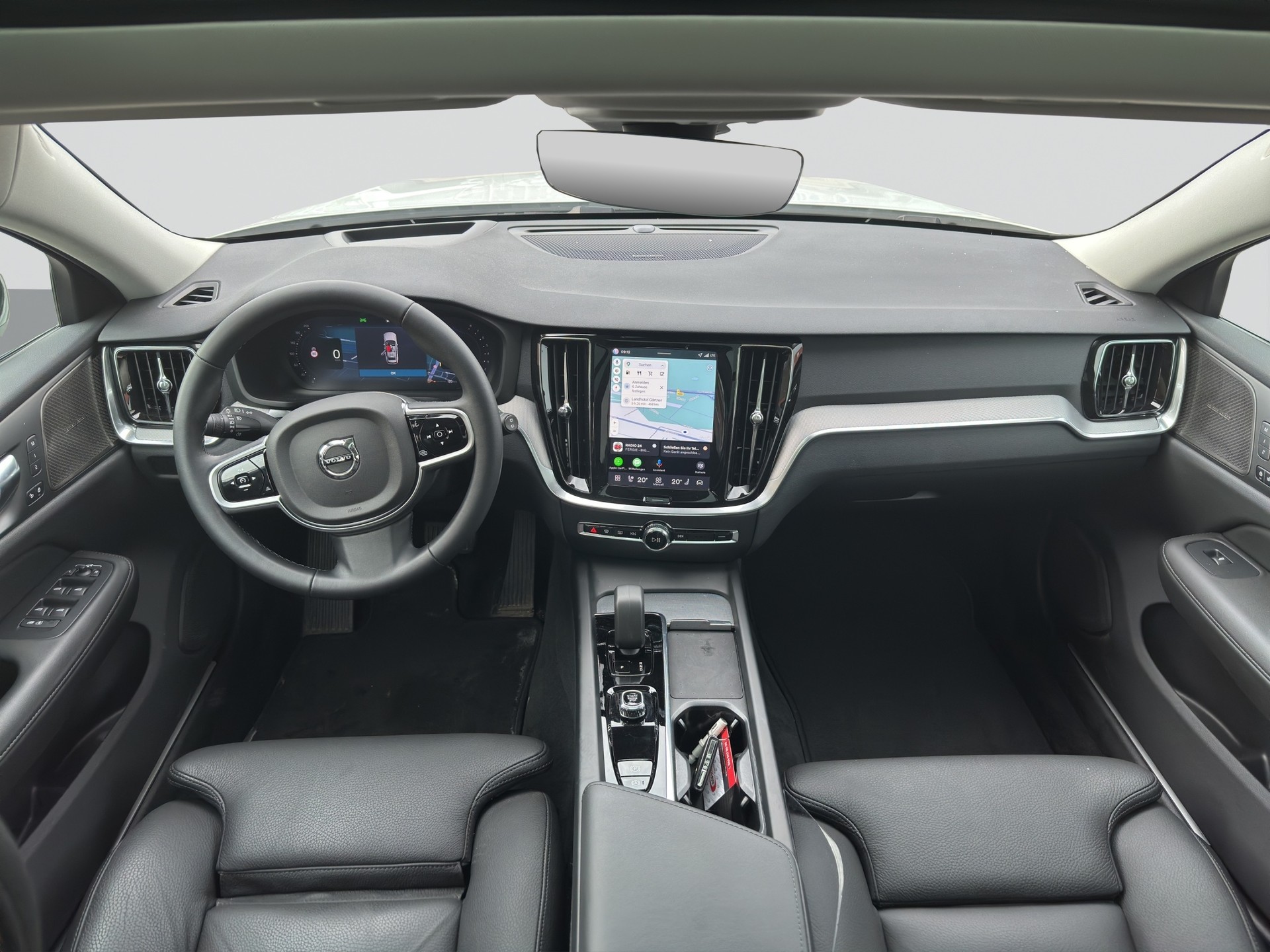 VOLVO V60 B4 Benzin Mild Hybrid Plus Dark DCT-image-13
