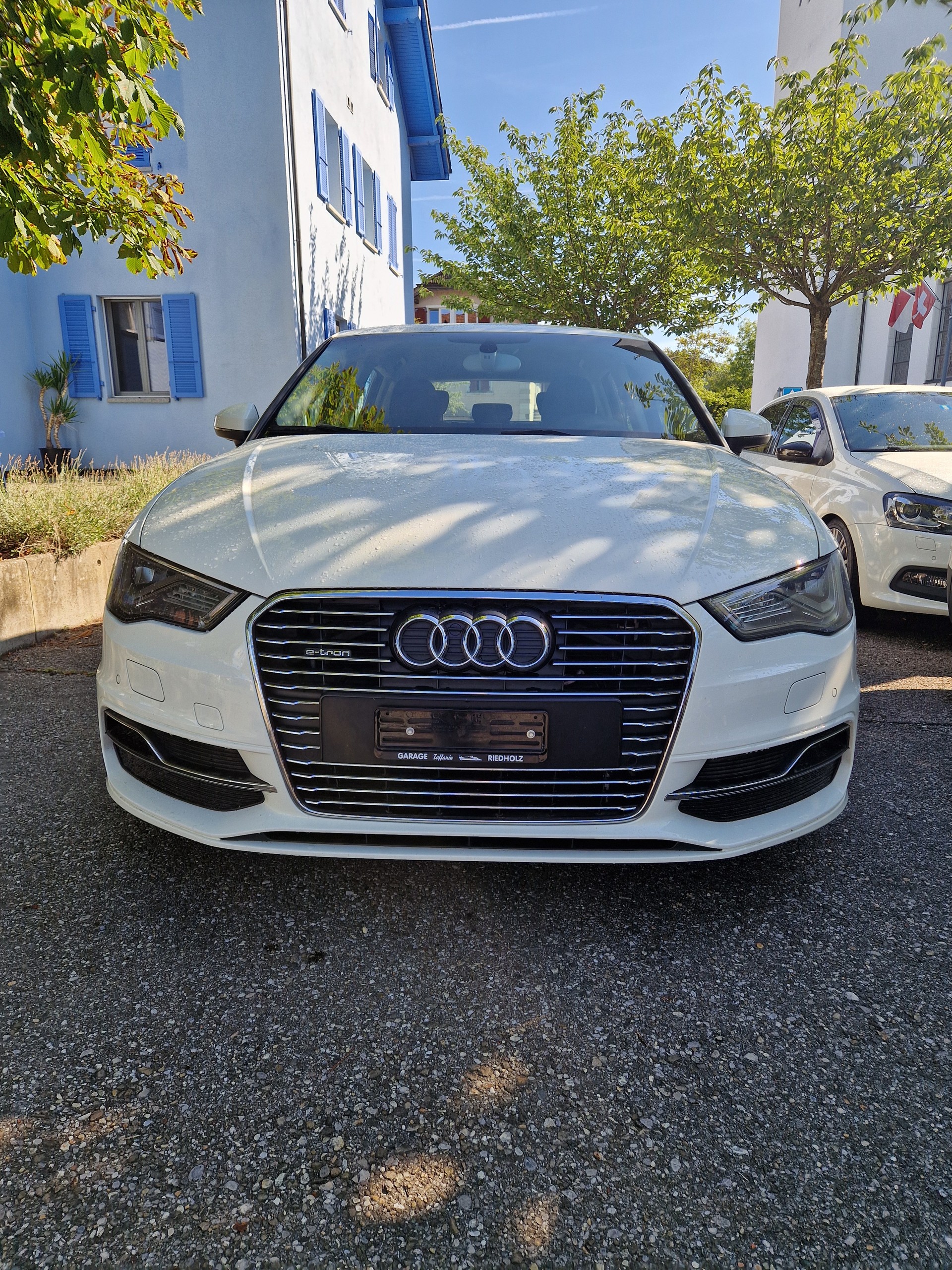 AUDI A3 Sportback 1.4 e-tron Ambition S-tronic-image-0