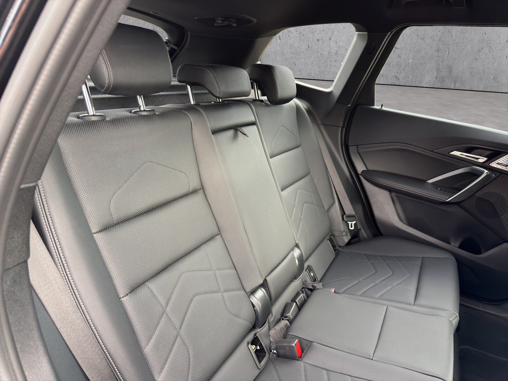 BMW X1 U11 23i xDrive-image-12