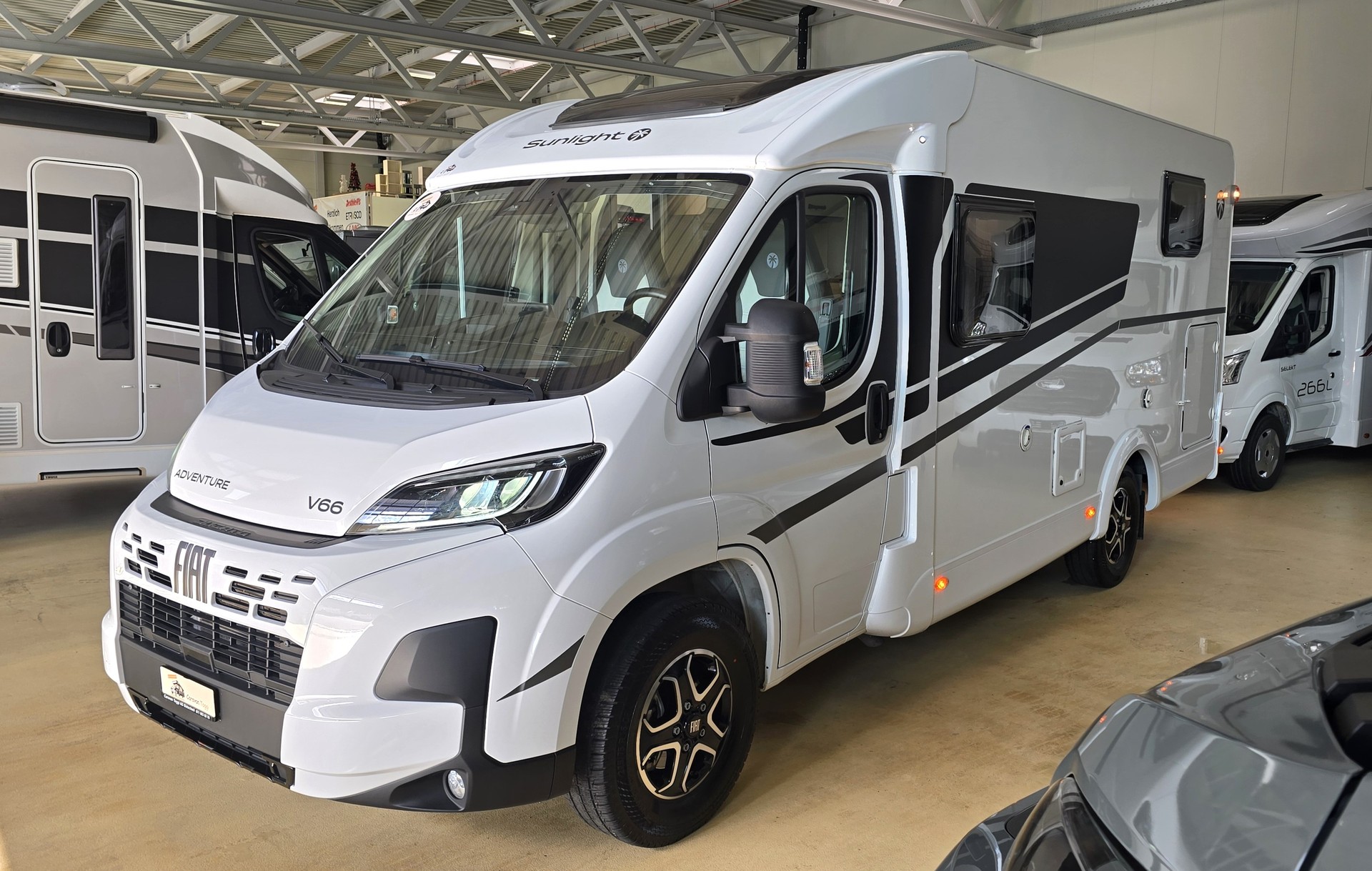 SUNLIGHT V 66 "Adventure Edition" / Fiat Ducato 2.2MJT 140PS- ACC-image-5