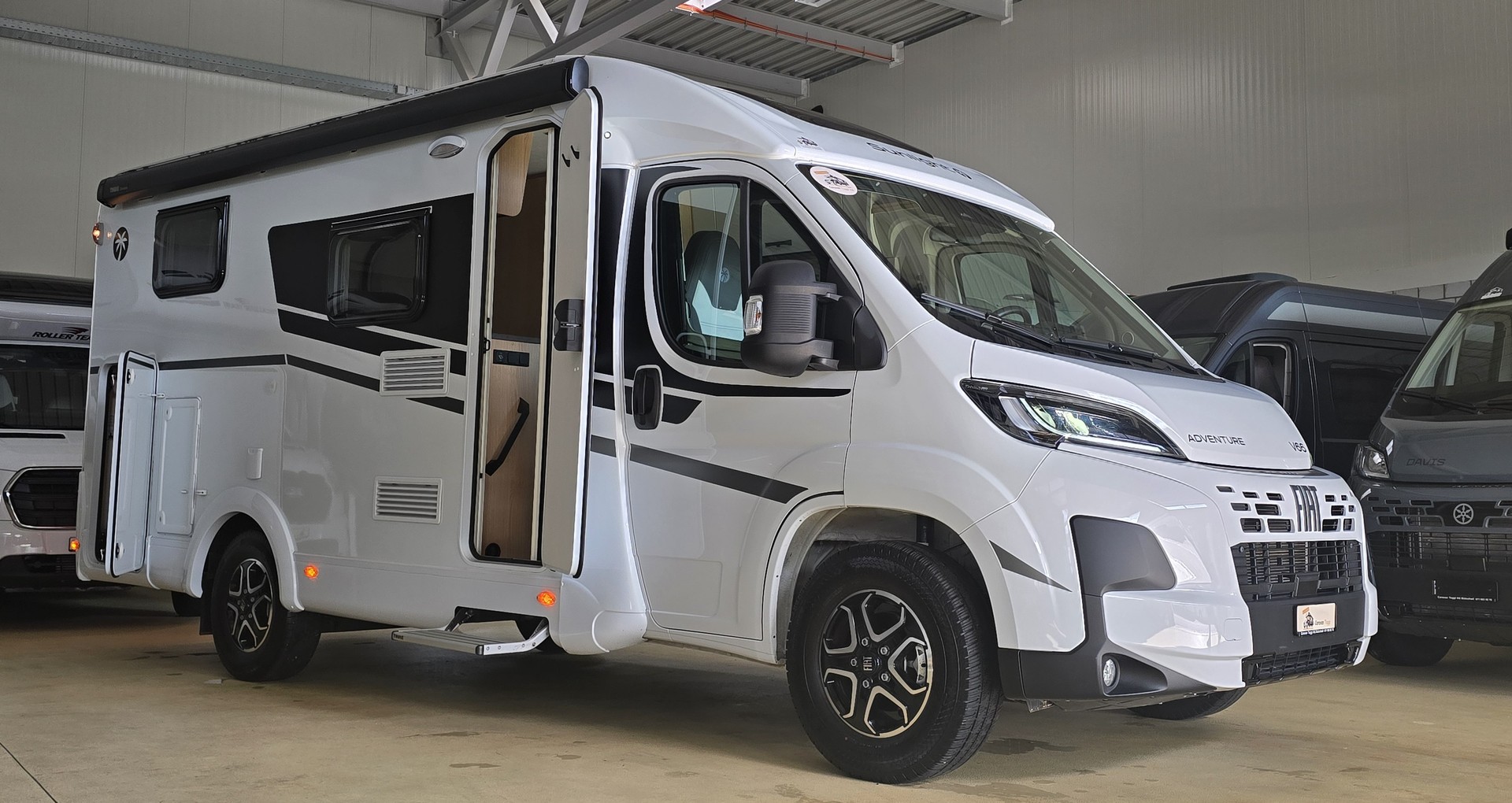 SUNLIGHT V 66 "Adventure Edition" / Fiat Ducato 2.2MJT 140PS- ACC-image-2