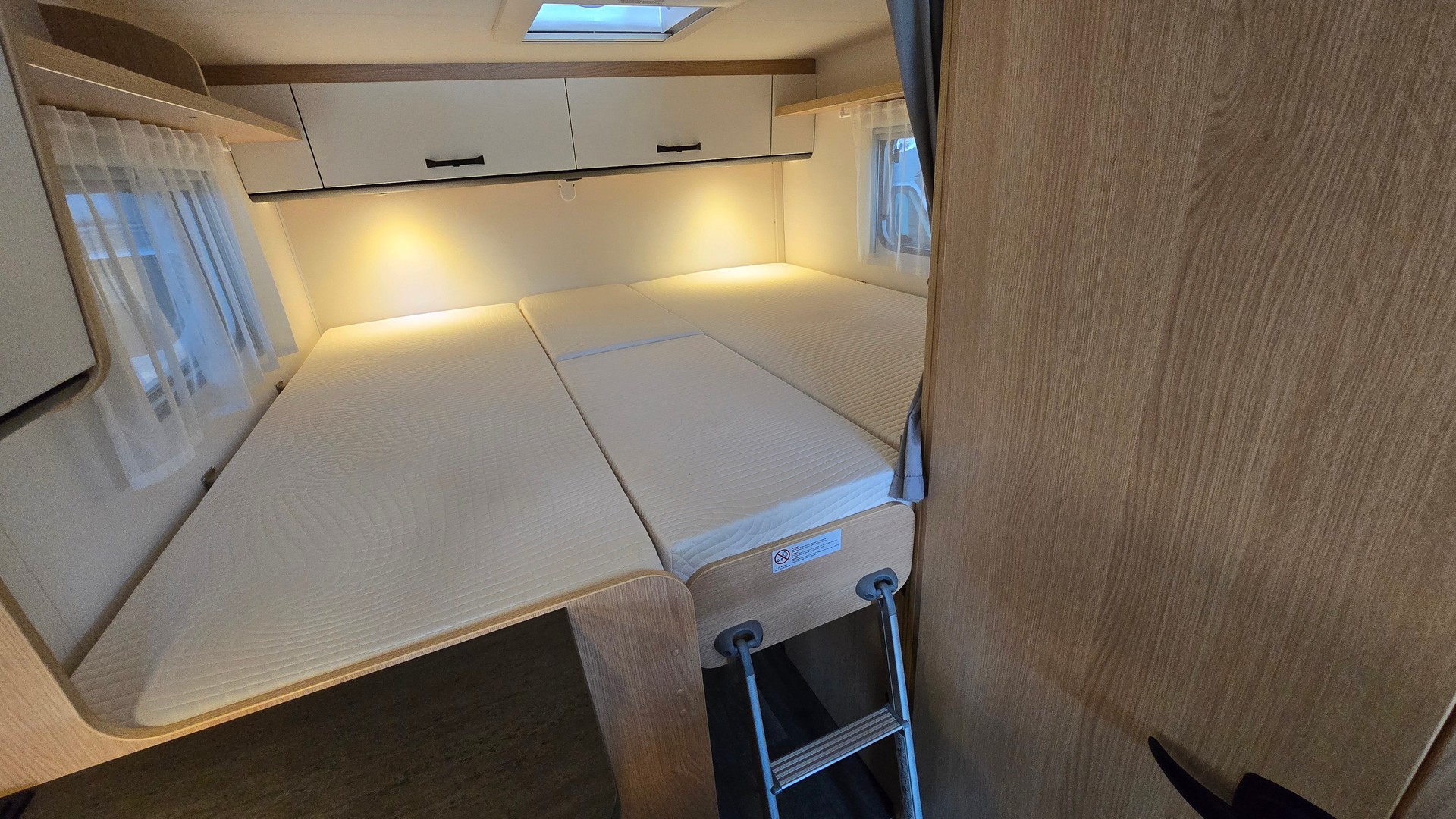 SUNLIGHT V 66 "Adventure Edition" / Fiat Ducato 2.2MJT 140PS- ACC-image-10