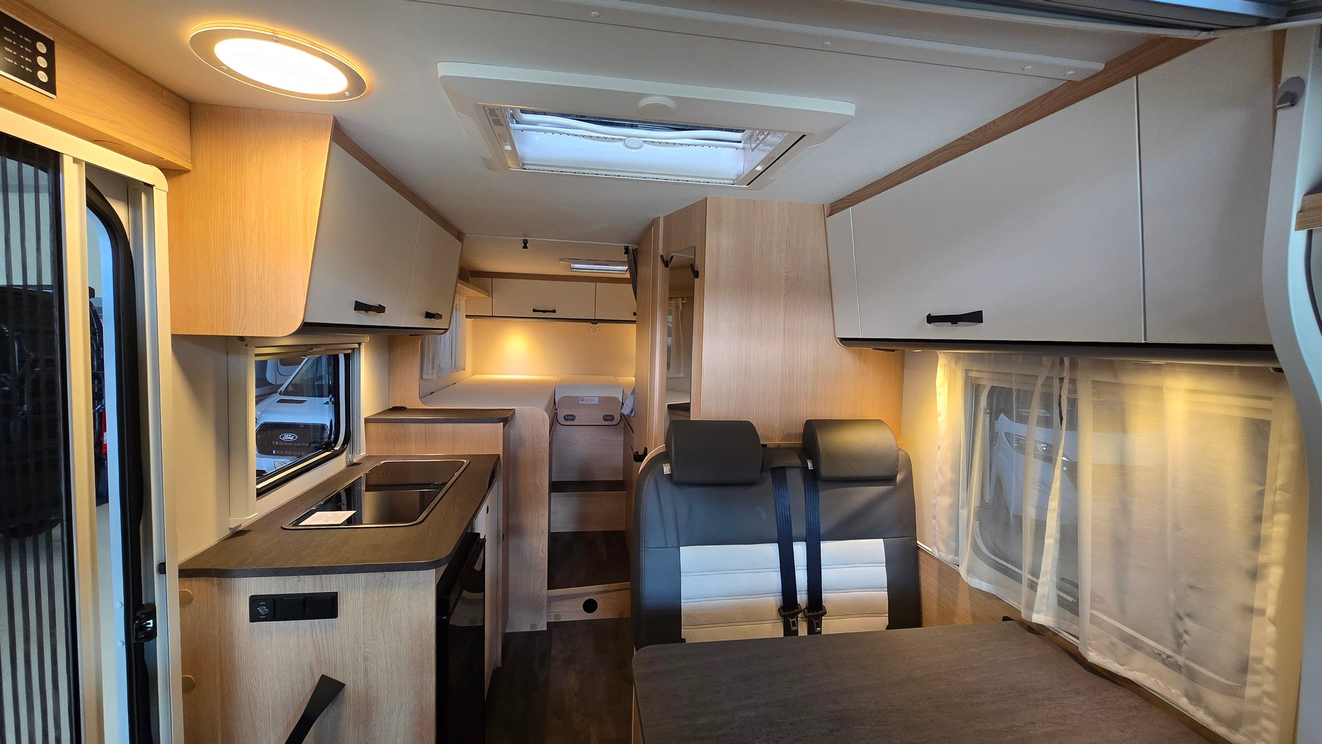 SUNLIGHT V 66 "Adventure Edition" / Fiat Ducato 2.2MJT 140PS- ACC-image-8