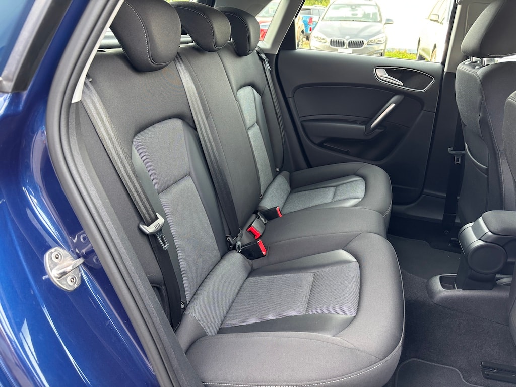 AUDI A1 Sportback 1.4 TFSI Design S-tronic-image-13