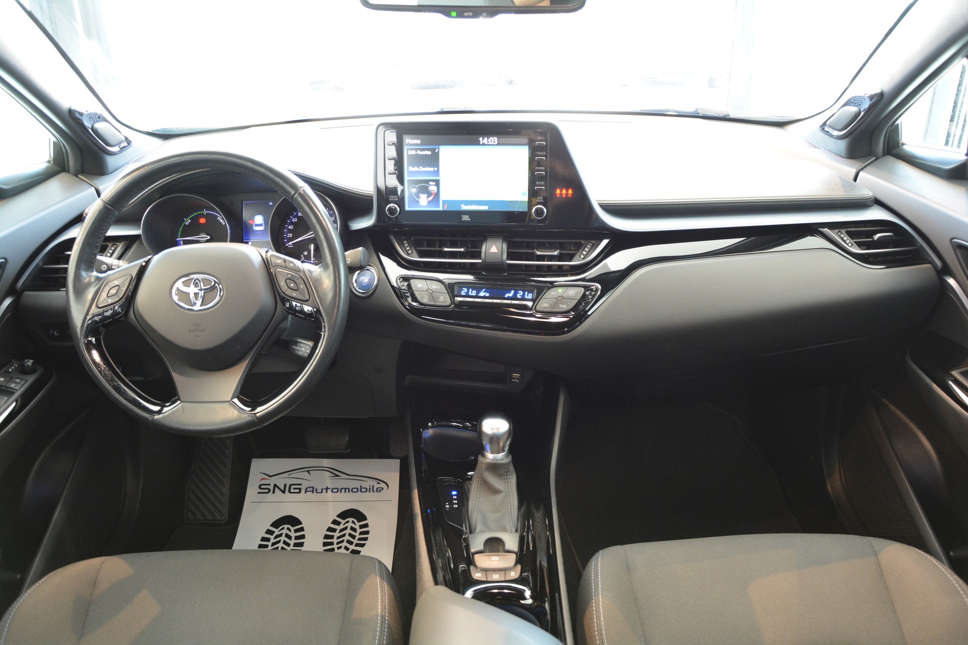 TOYOTA C-HR 2.0 HSD CVT Style-image-11