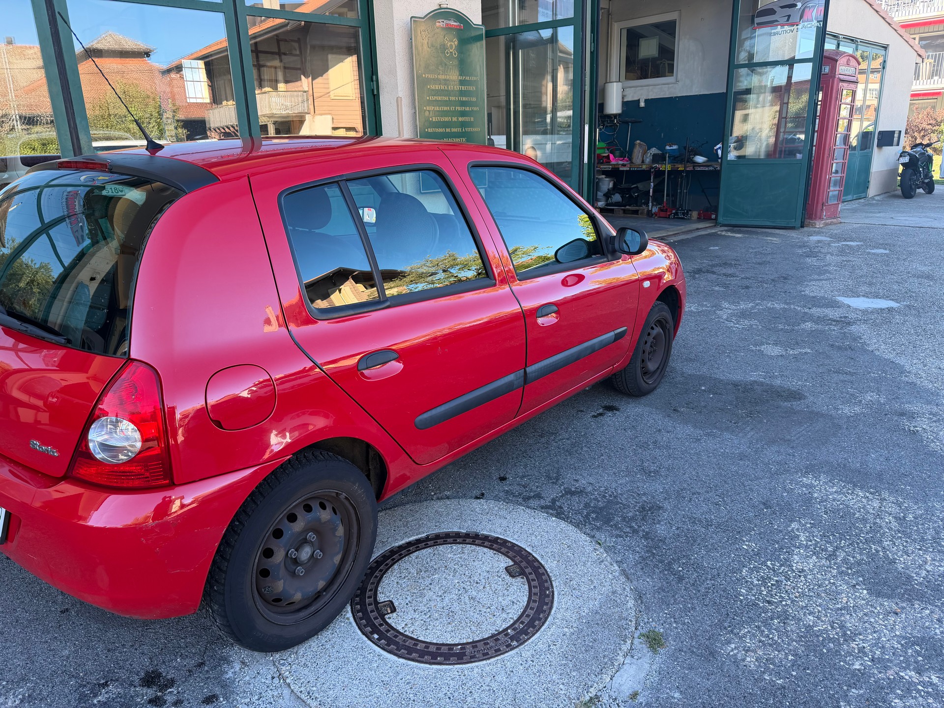 RENAULT Clio 1.2 16V Storia-image-4