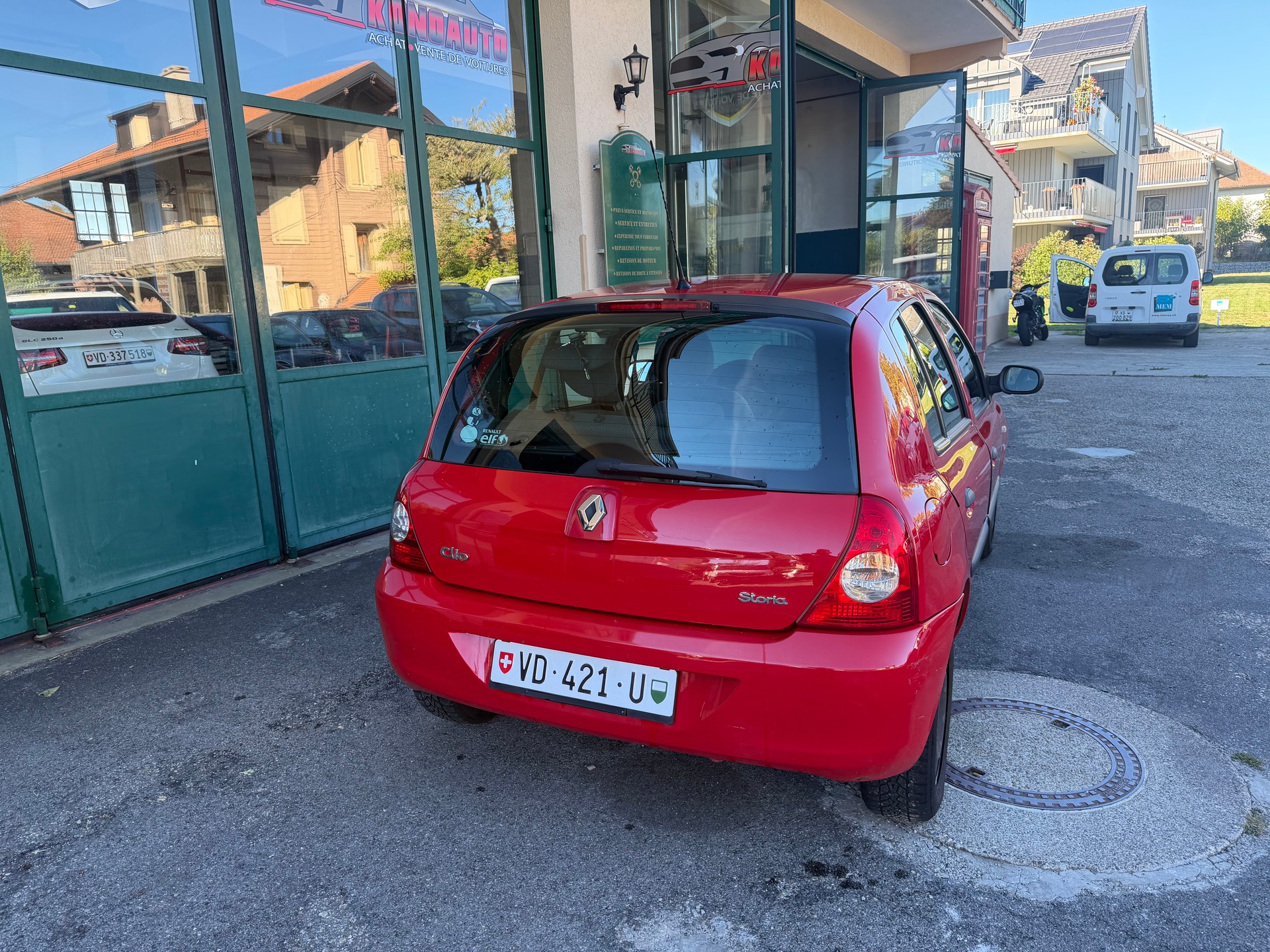 RENAULT Clio 1.2 16V Storia-image-2