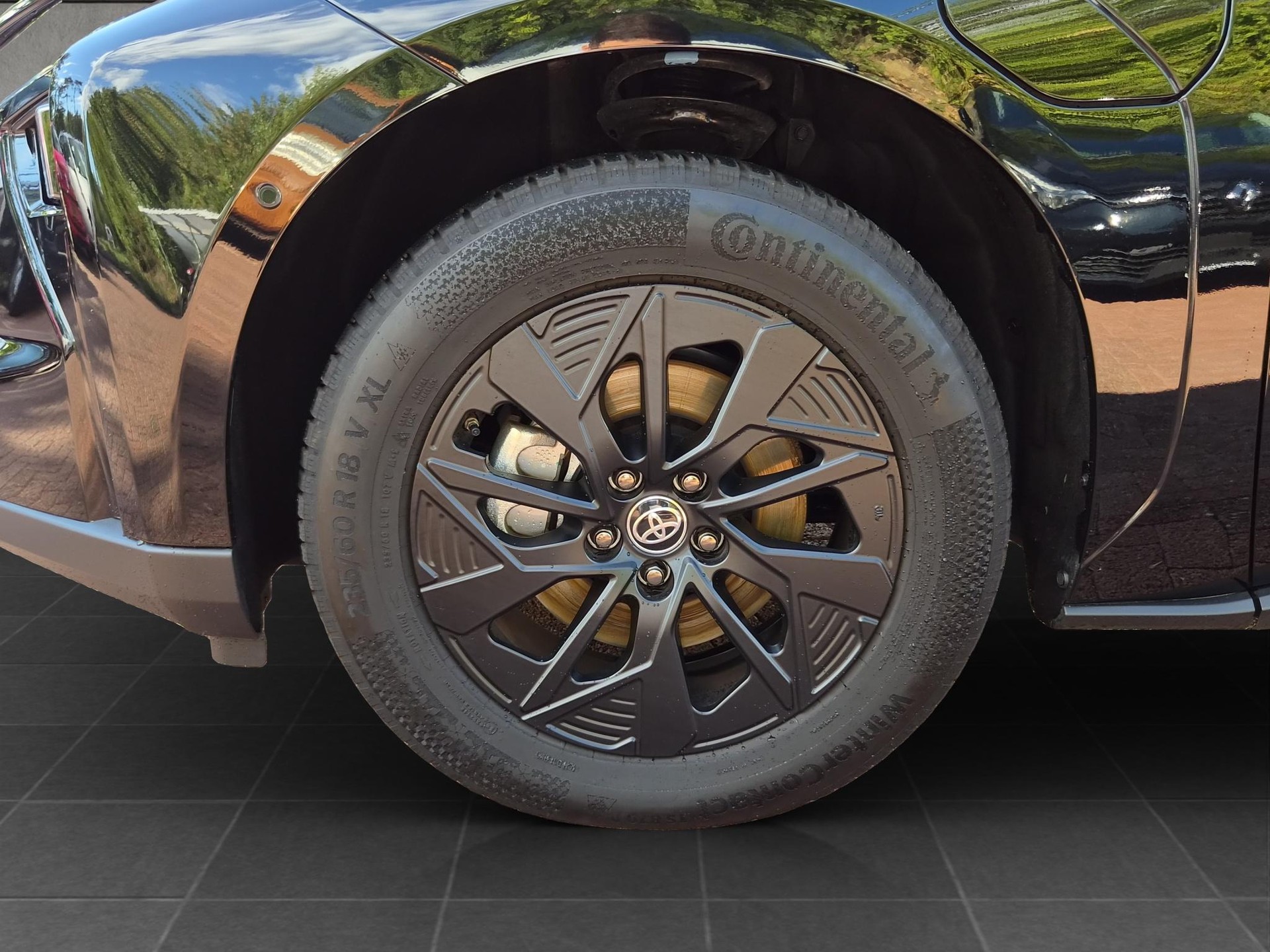 TOYOTA bZ4X Premium AWD-image-14