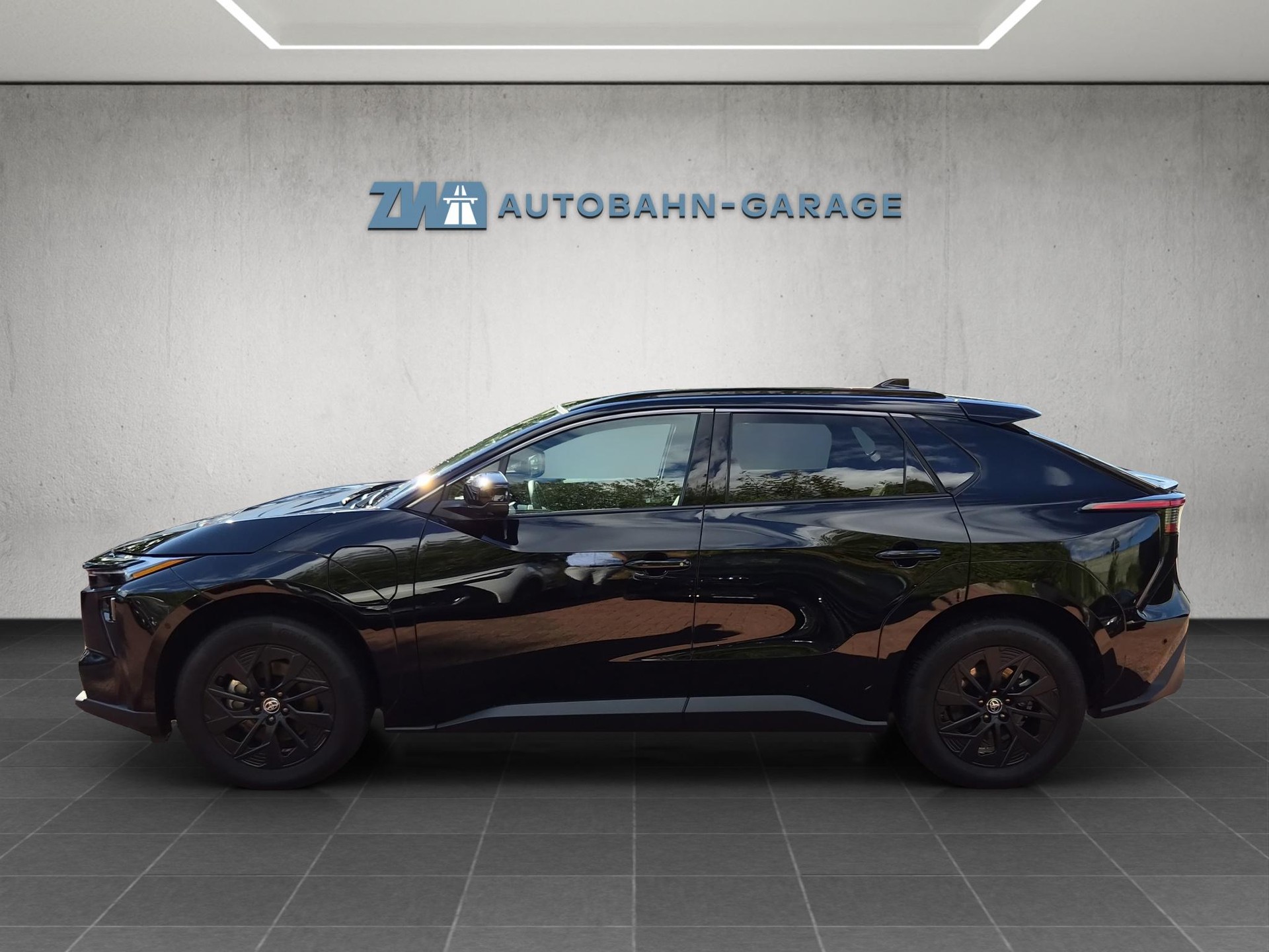 TOYOTA bZ4X Premium AWD-image-1