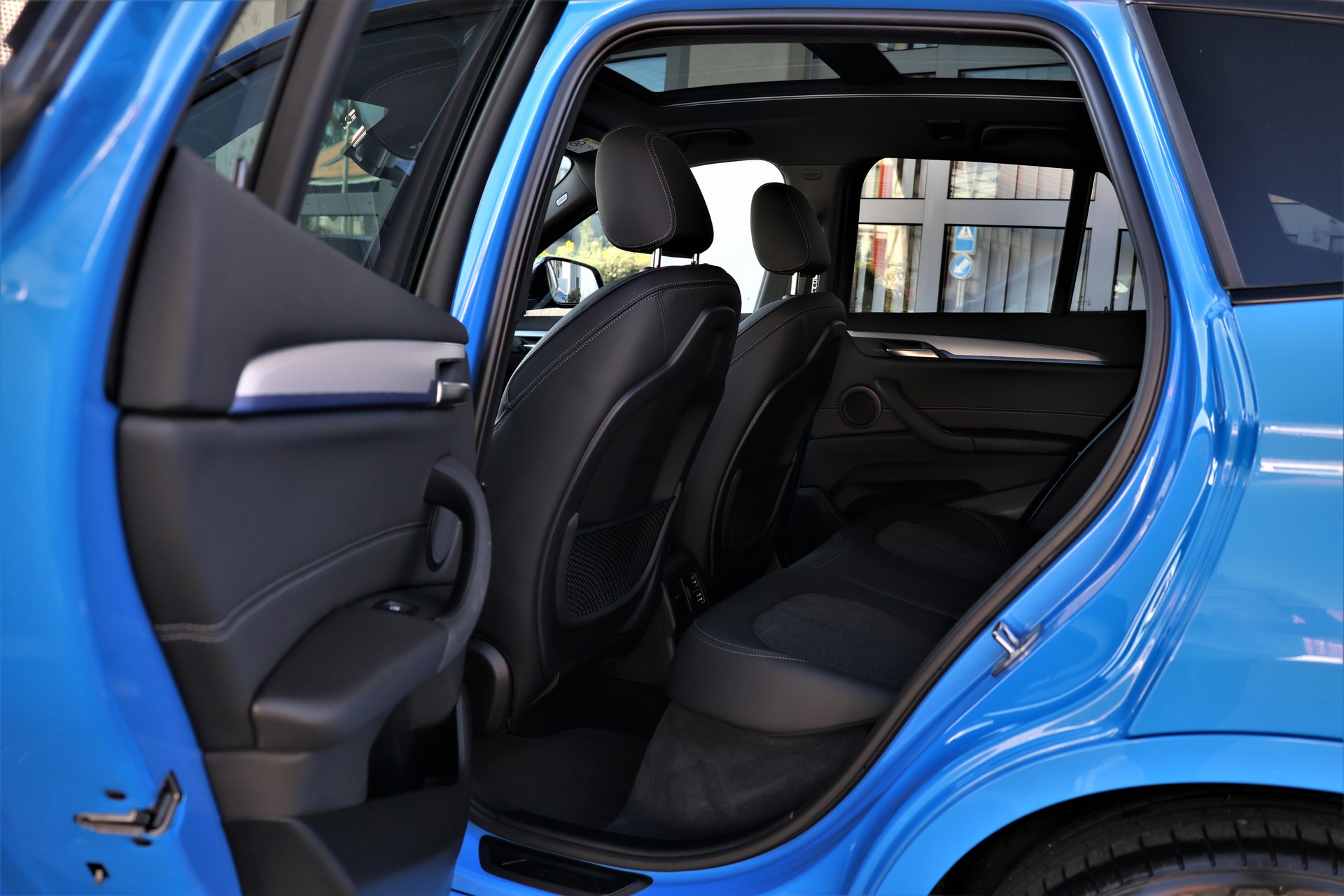 BMW X1 xDrive 25e M Sport Steptronic (CH)-image-10